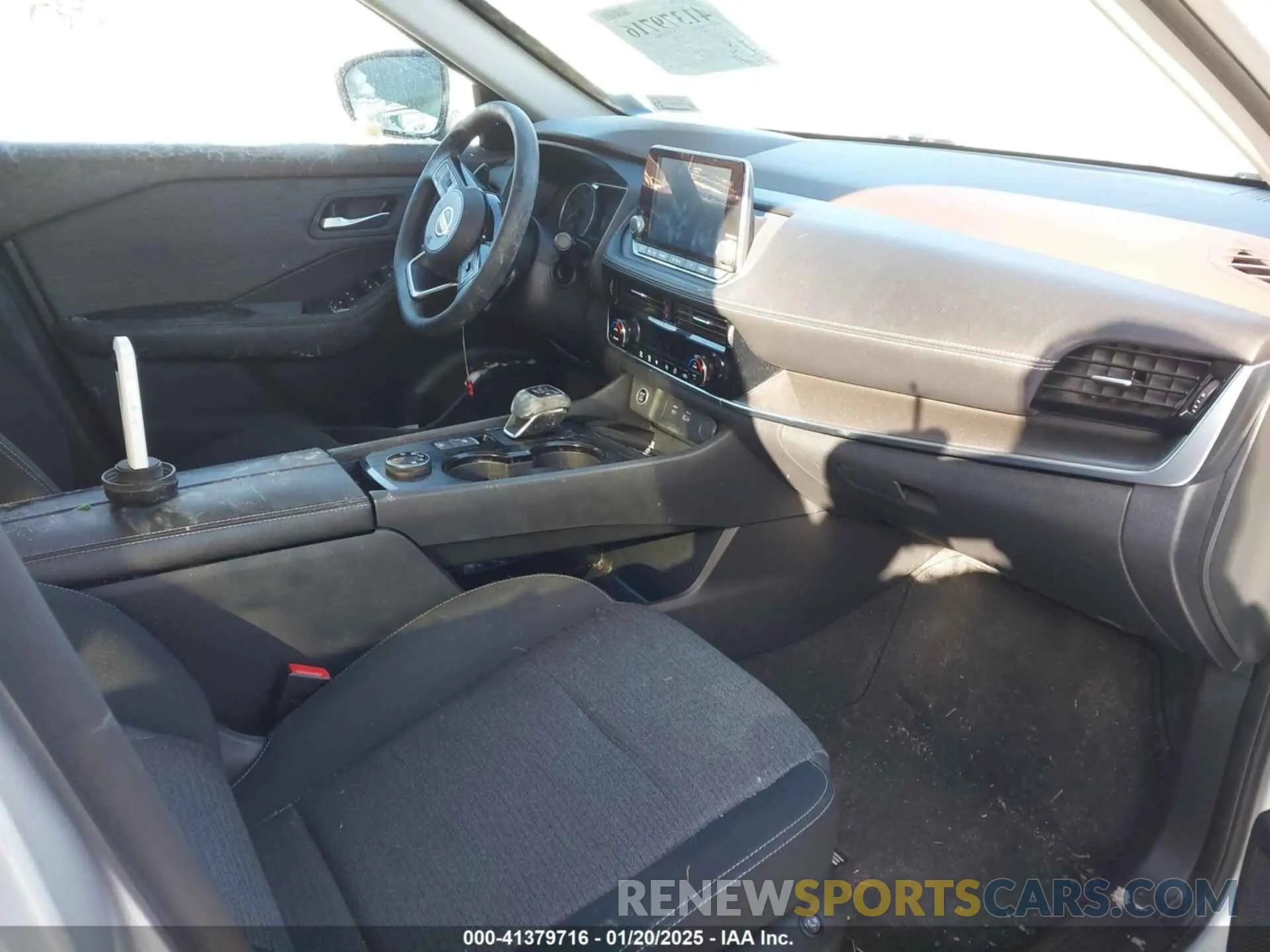 5 Photograph of a damaged car 5N1AT3BB6MC682314 NISSAN ROGUE 2021