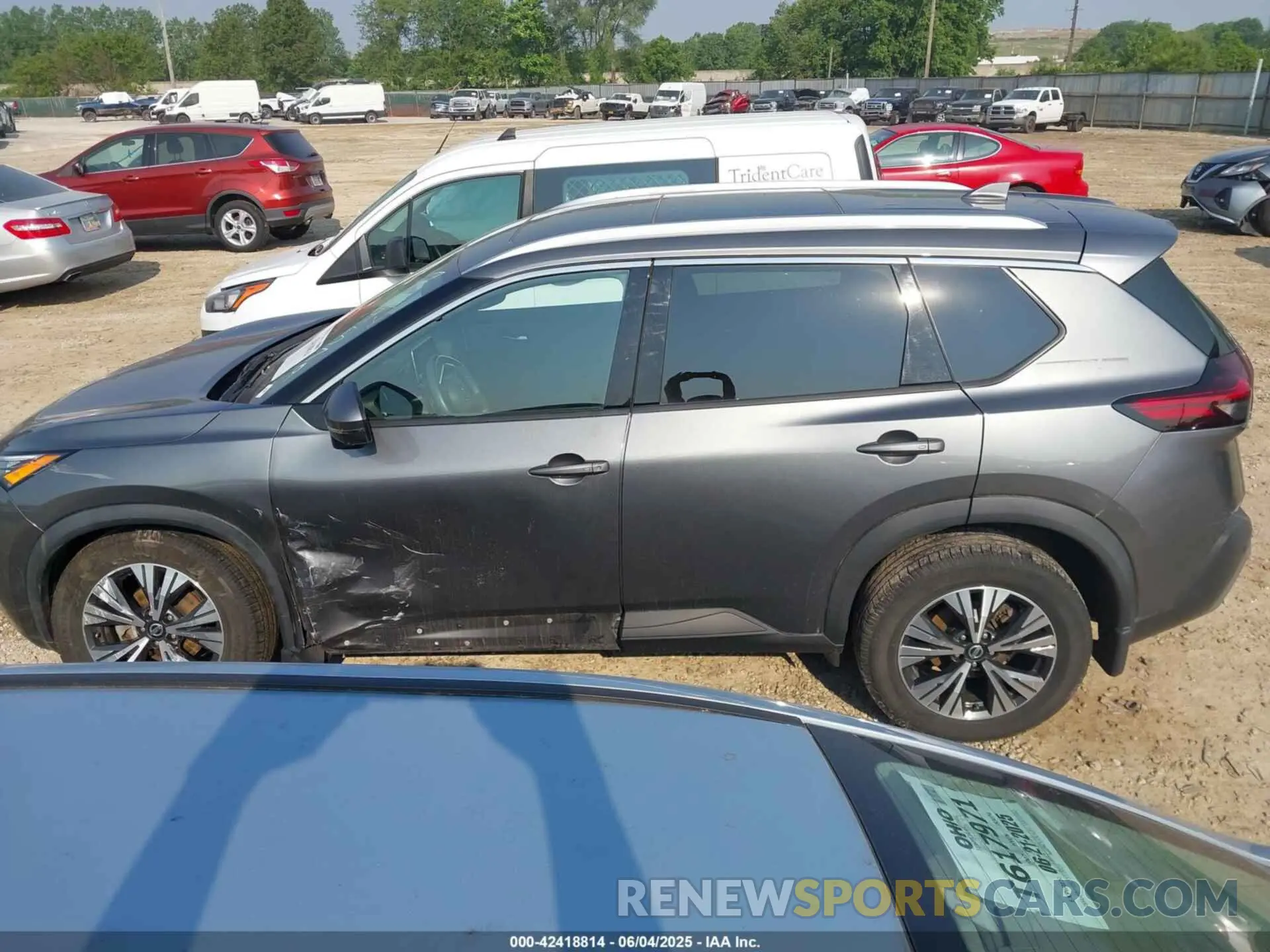 14 Photograph of a damaged car 5N1AT3BB6MC714579 NISSAN ROGUE 2021