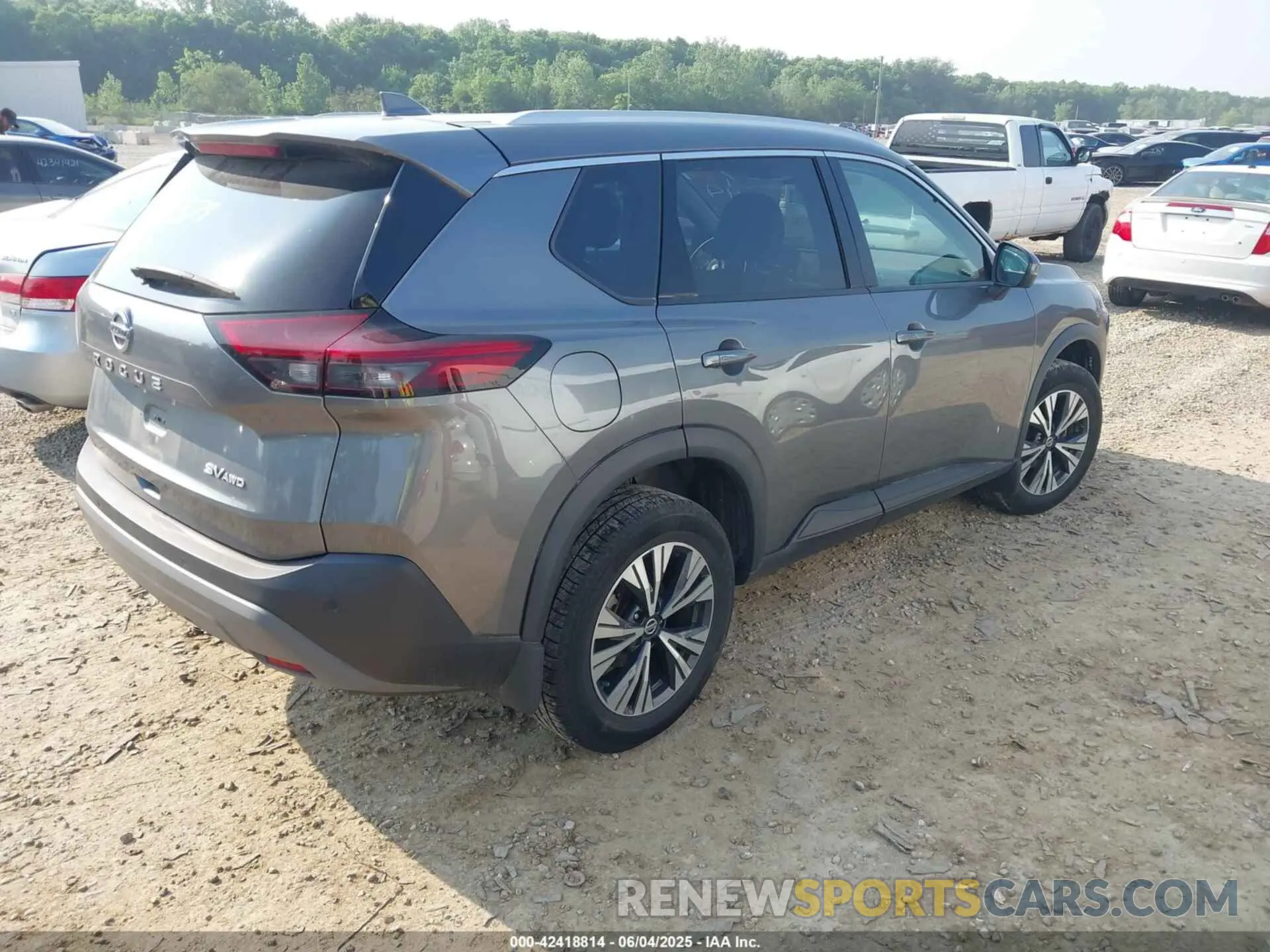 4 Photograph of a damaged car 5N1AT3BB6MC714579 NISSAN ROGUE 2021