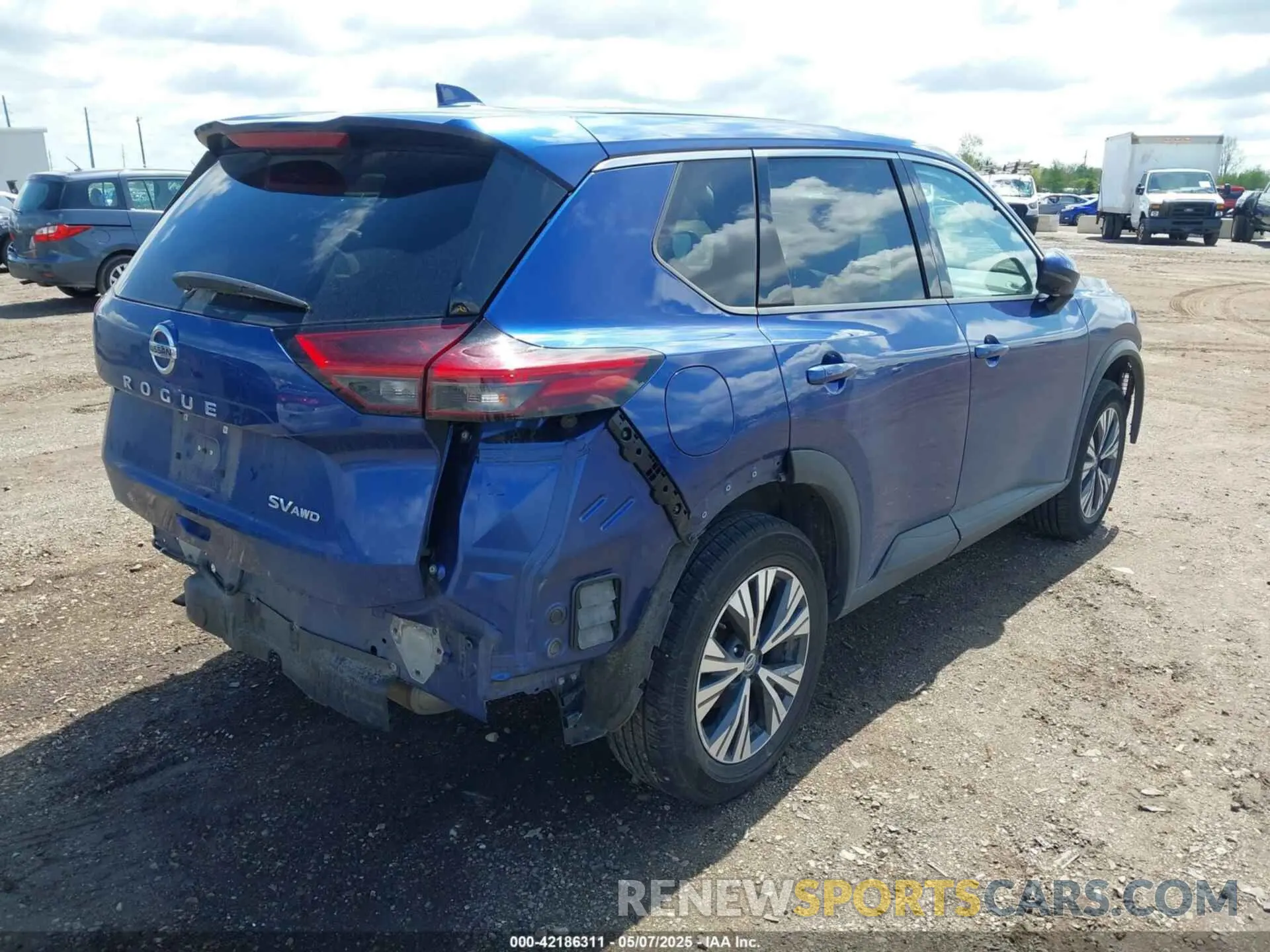 4 Photograph of a damaged car 5N1AT3BB7MC772359 NISSAN ROGUE 2021