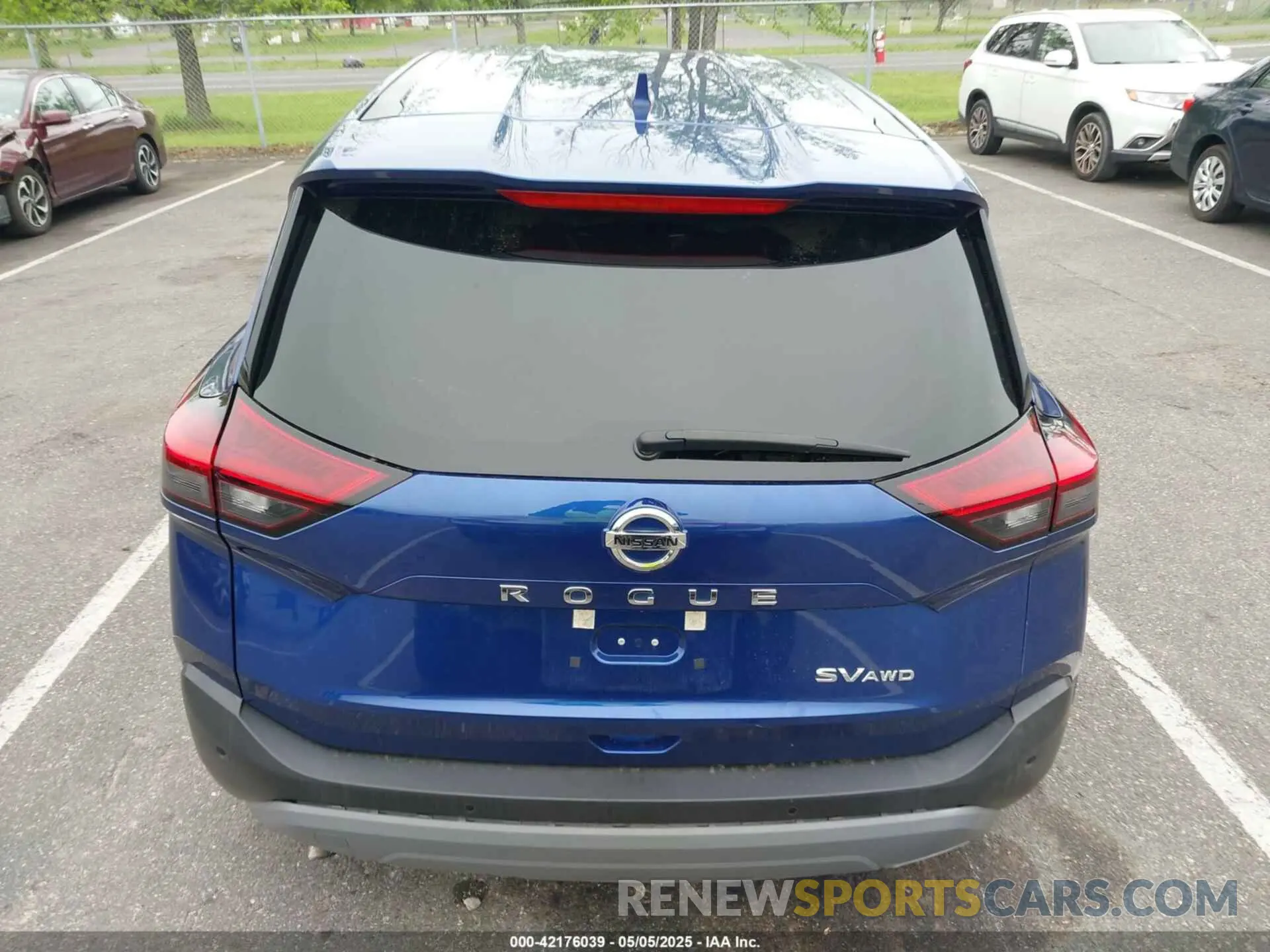 16 Photograph of a damaged car 5N1AT3BB8MC733795 NISSAN ROGUE 2021