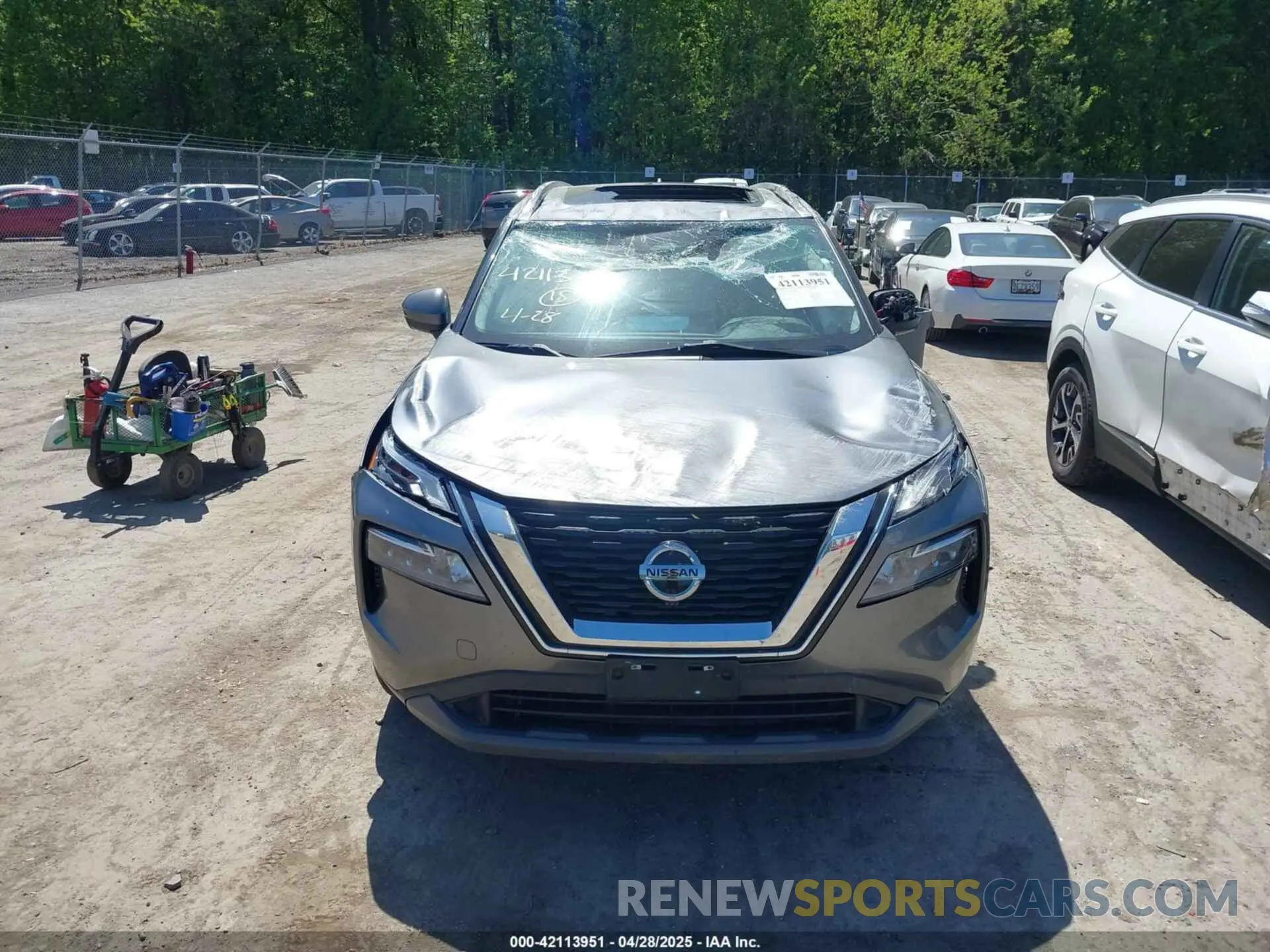12 Photograph of a damaged car 5N1AT3BB9MC738682 NISSAN ROGUE 2021