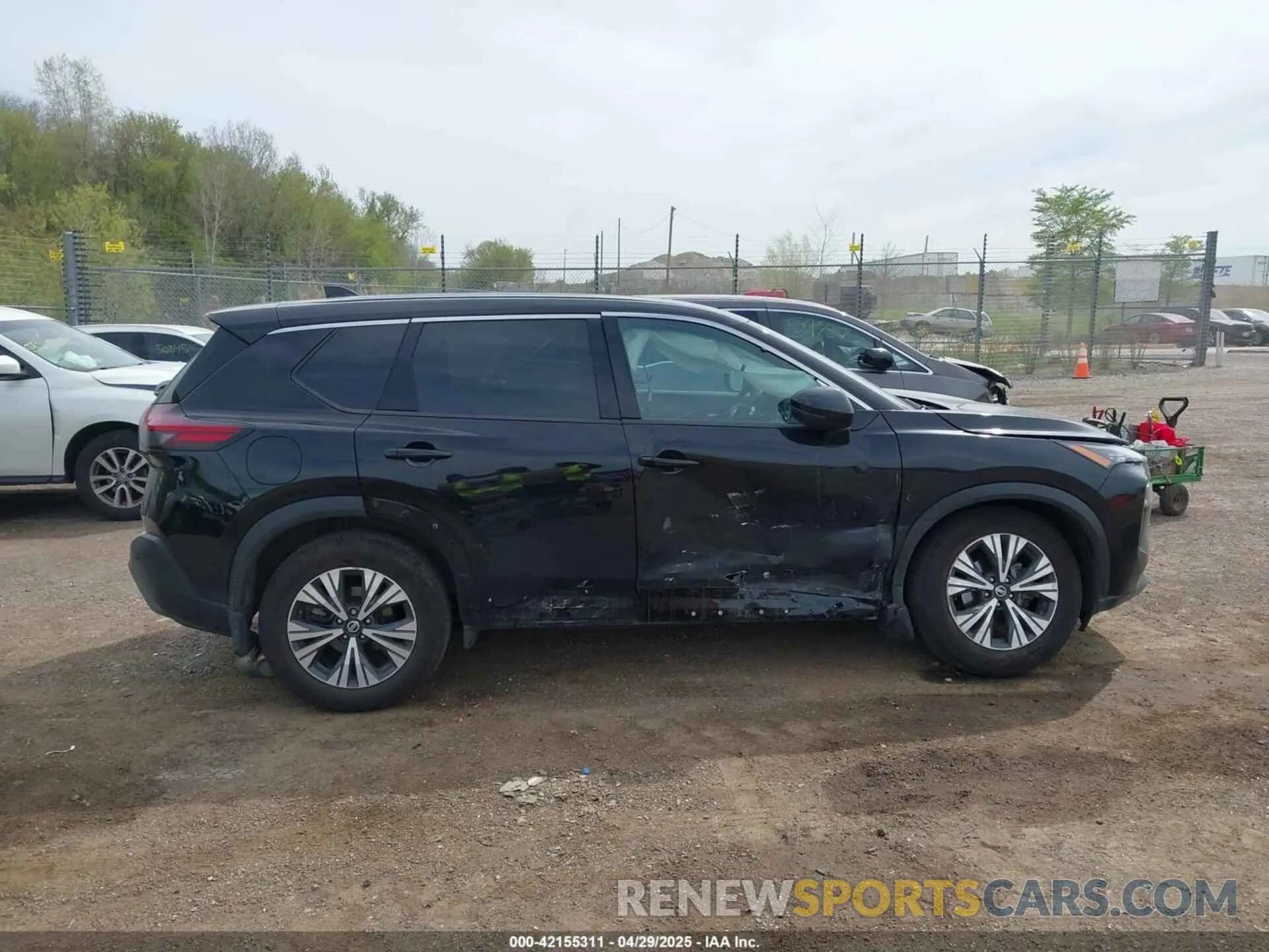 13 Photograph of a damaged car 5N1AT3BB9MC770905 NISSAN ROGUE 2021