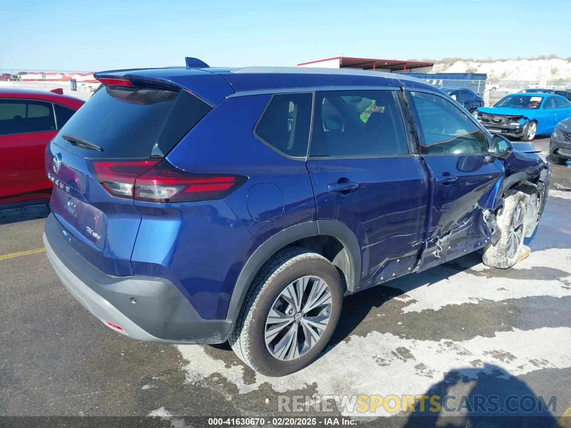 4 Photograph of a damaged car 5N1AT3BB9MC798154 NISSAN ROGUE 2021