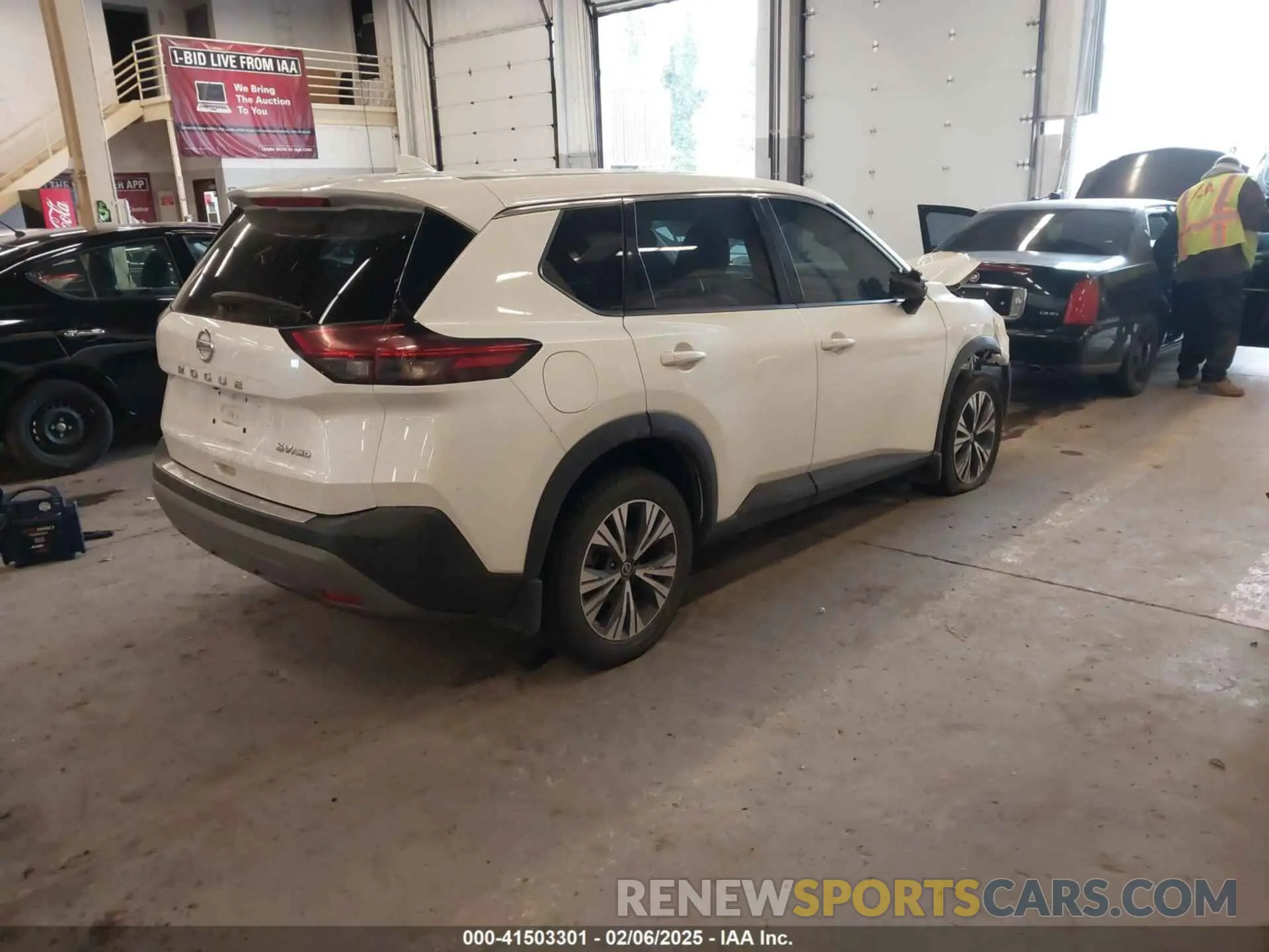 4 Photograph of a damaged car 5N1AT3BBXMC775532 NISSAN ROGUE 2021