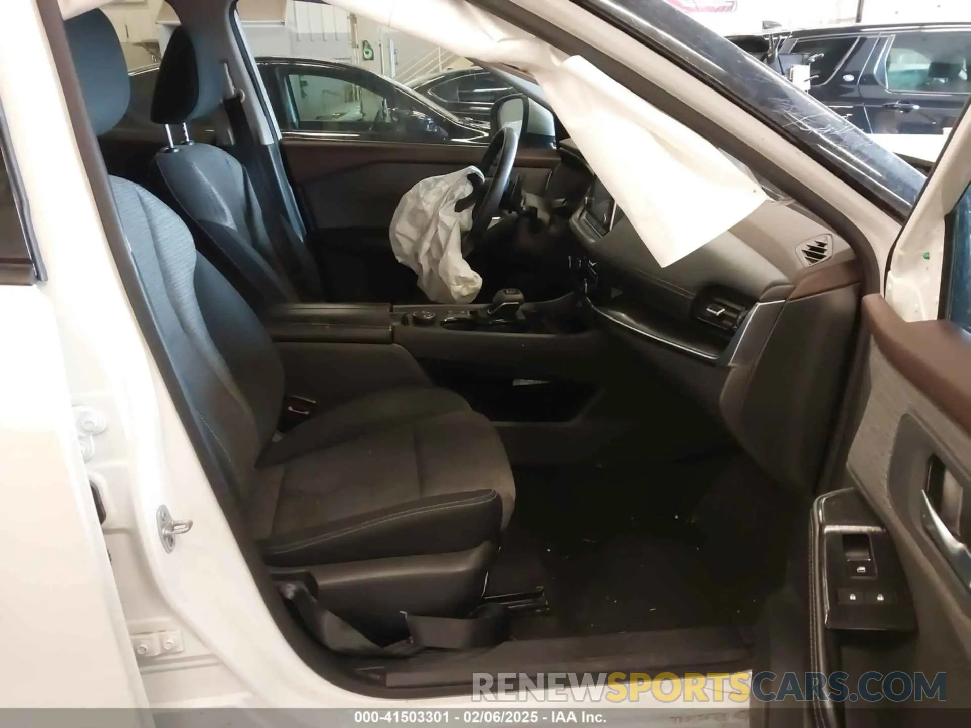 5 Photograph of a damaged car 5N1AT3BBXMC775532 NISSAN ROGUE 2021