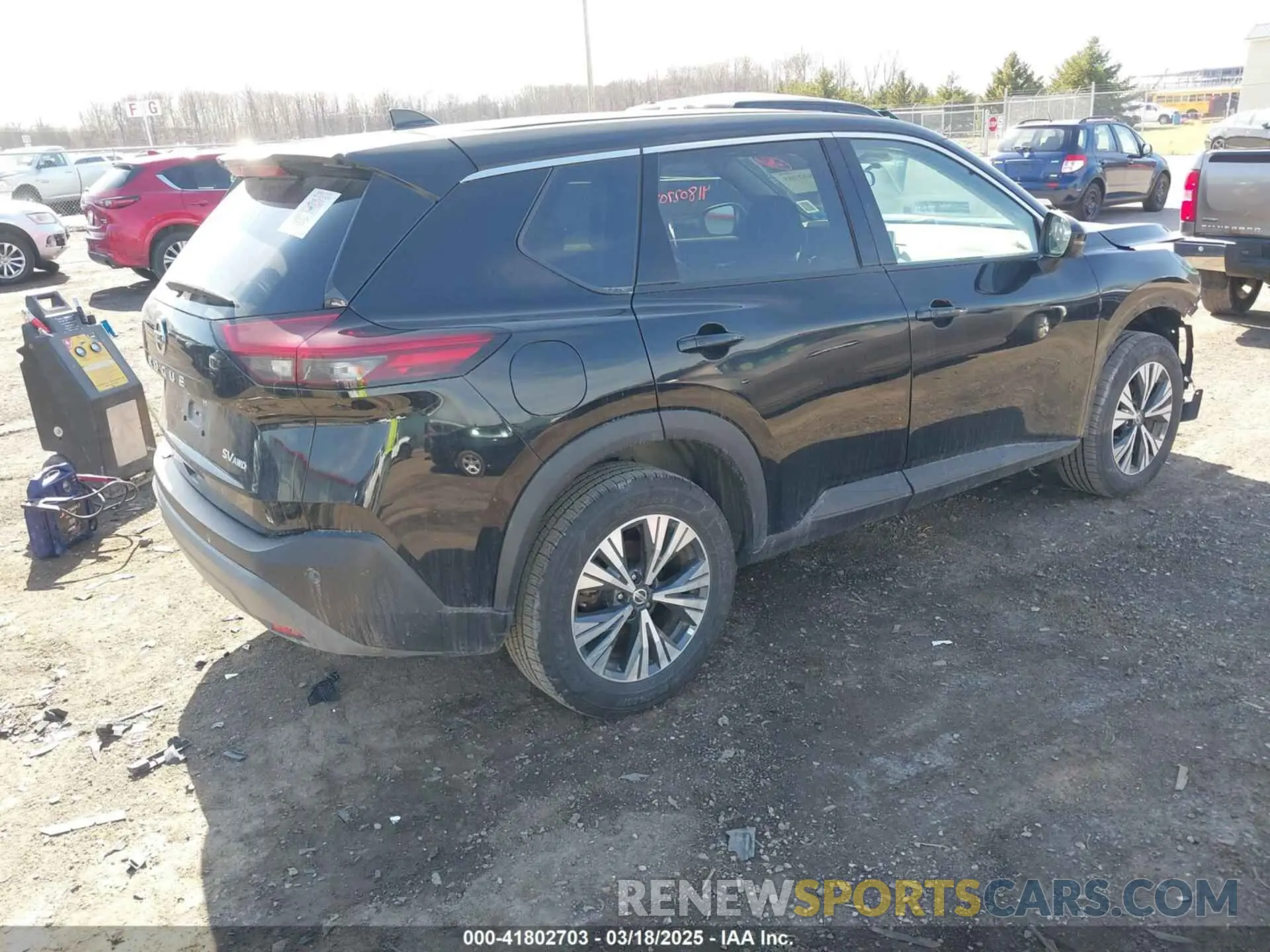 4 Photograph of a damaged car 5N1AT3BBXMC791505 NISSAN ROGUE 2021