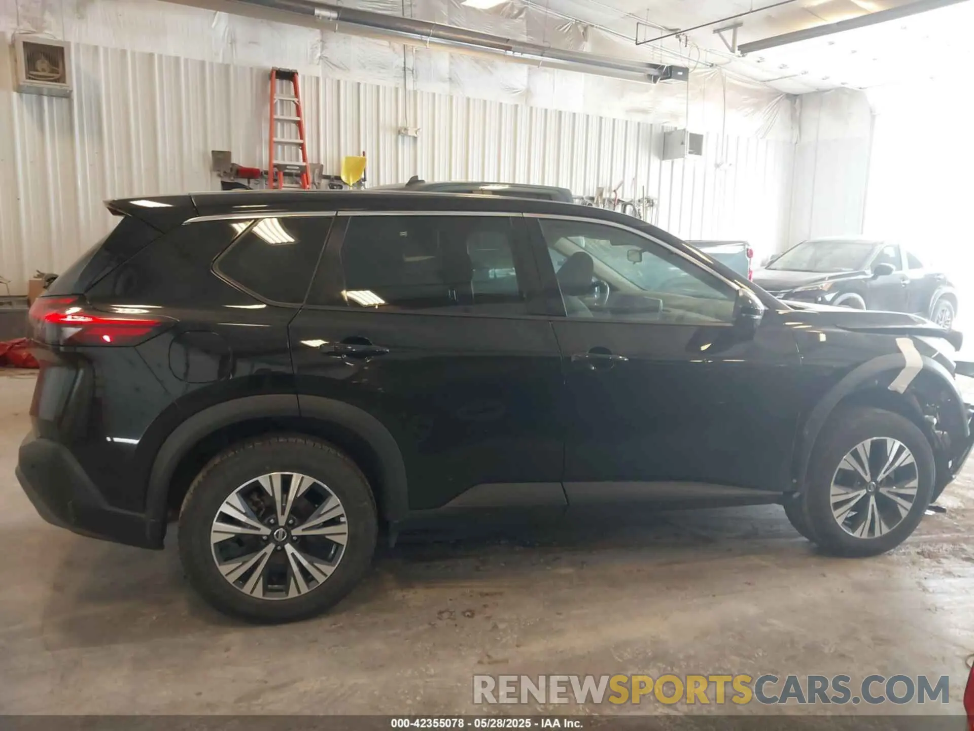 13 Photograph of a damaged car 5N1AT3BBXMC792444 NISSAN ROGUE 2021