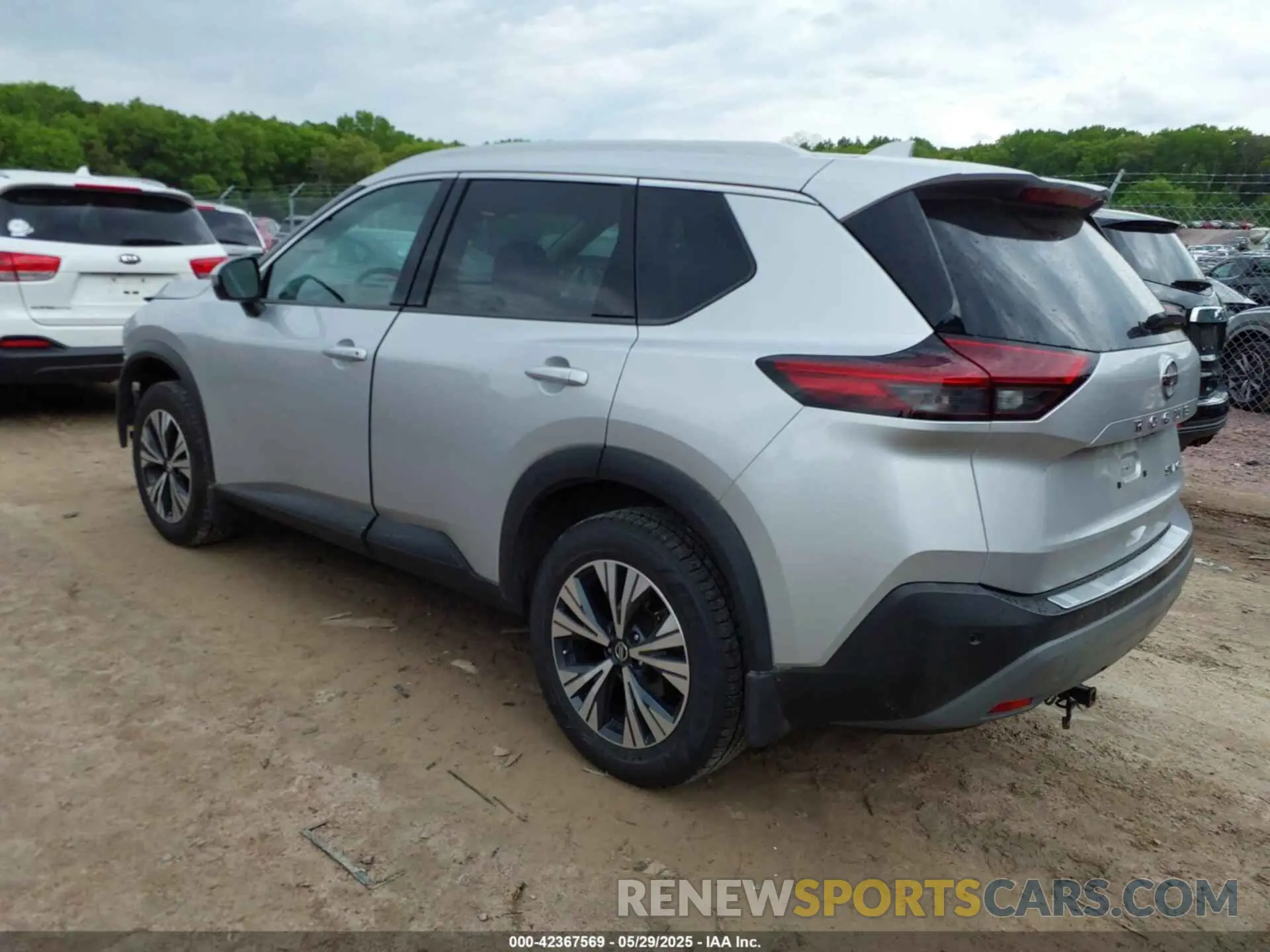 3 Photograph of a damaged car 5N1AT3BBXMC799877 NISSAN ROGUE 2021