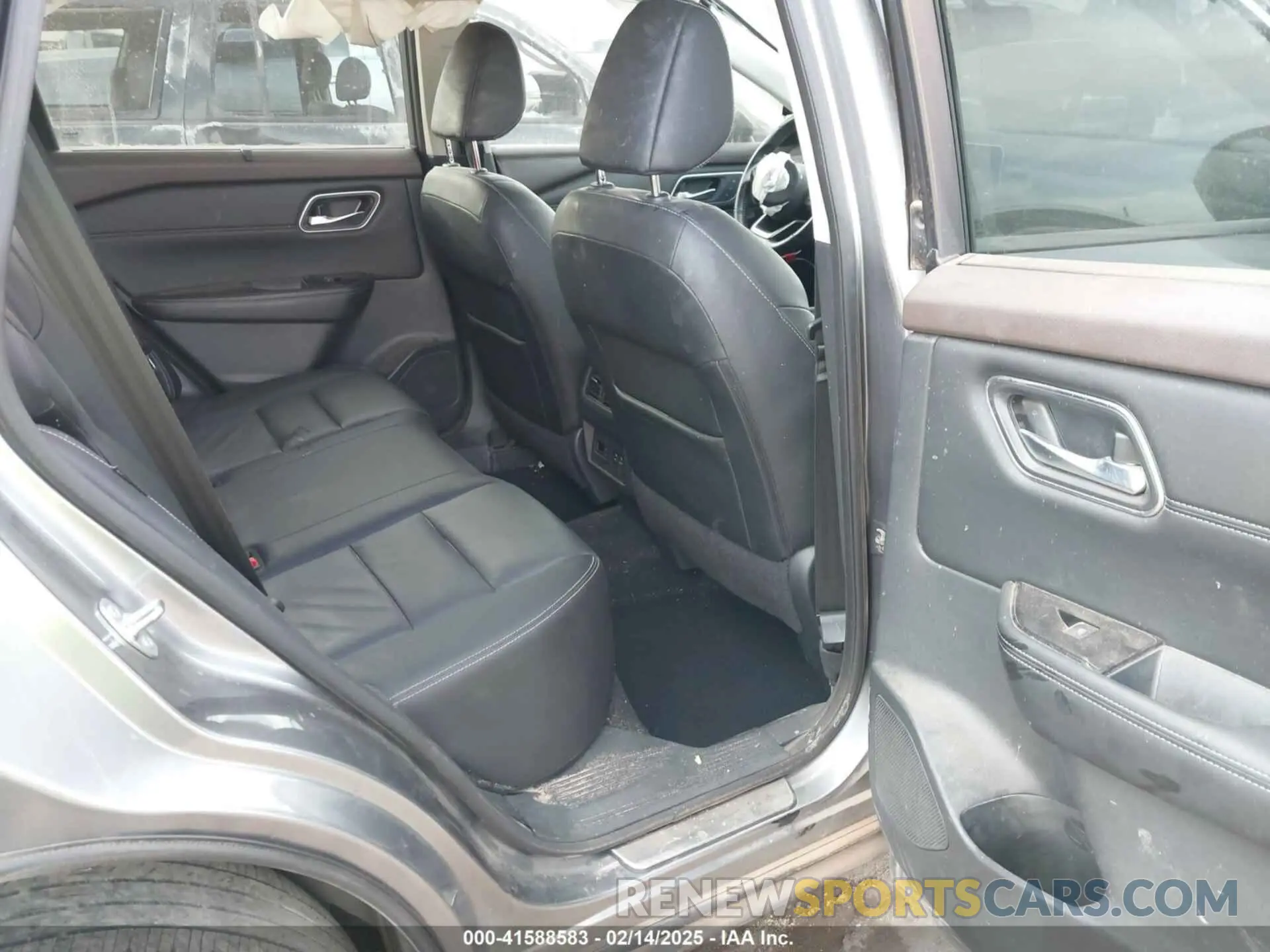 8 Photograph of a damaged car 5N1AT3CA0MC834075 NISSAN ROGUE 2021