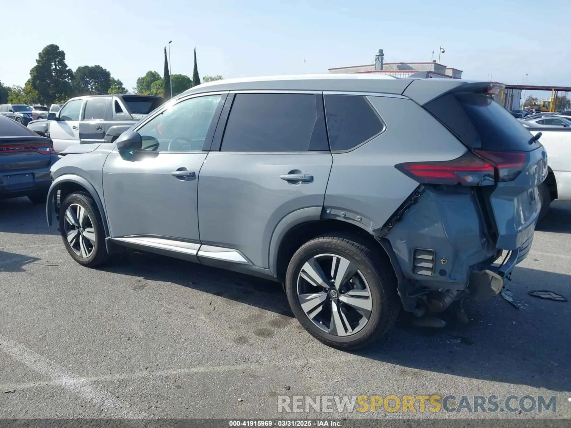 15 Photograph of a damaged car 5N1AT3CA3MC780173 NISSAN ROGUE 2021