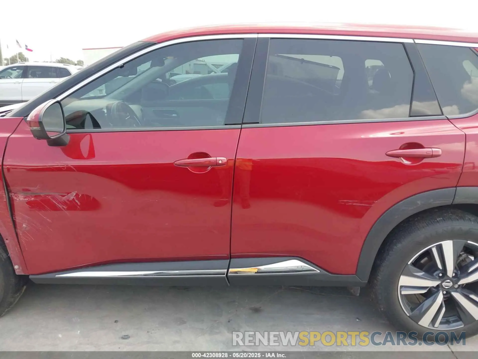 14 Photograph of a damaged car 5N1AT3CA4MC747778 NISSAN ROGUE 2021