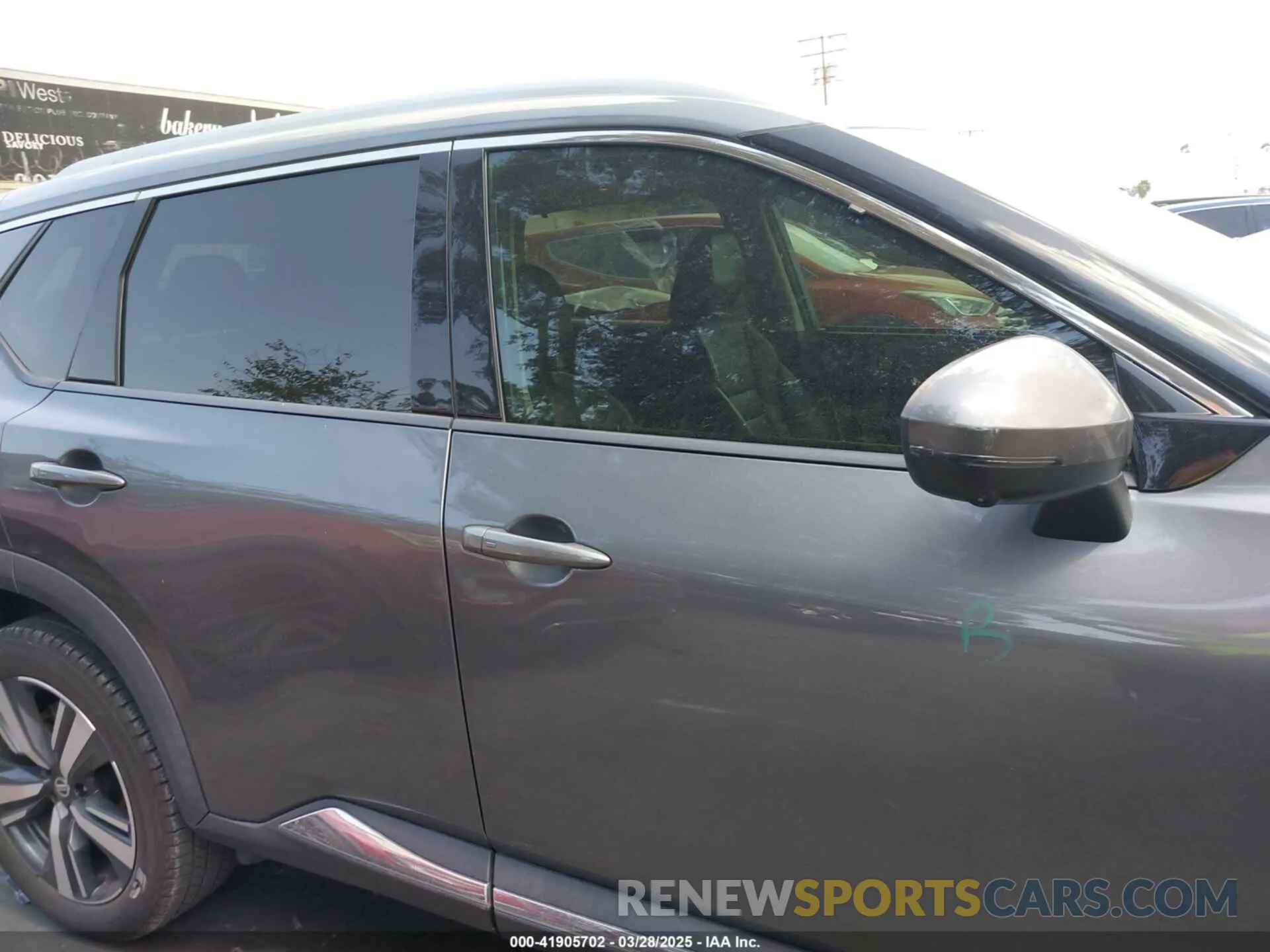 14 Photograph of a damaged car 5N1AT3CA4MC801175 NISSAN ROGUE 2021