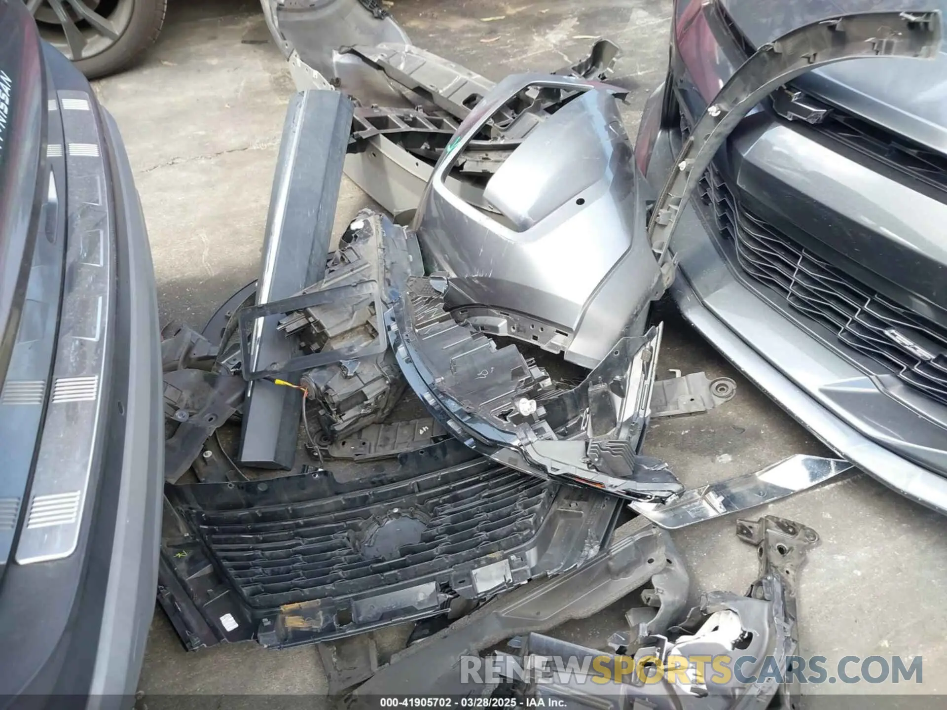 18 Photograph of a damaged car 5N1AT3CA4MC801175 NISSAN ROGUE 2021
