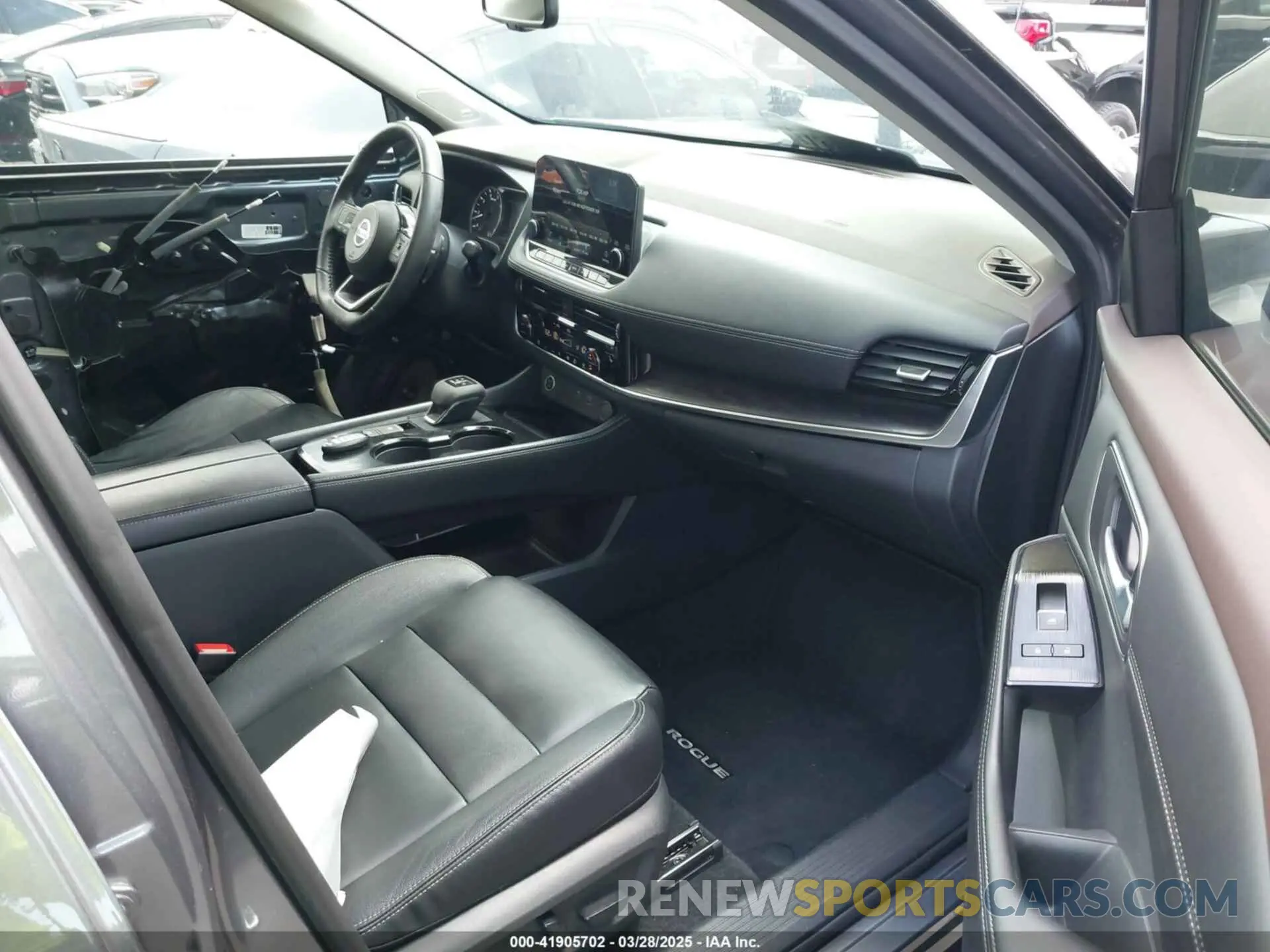 5 Photograph of a damaged car 5N1AT3CA4MC801175 NISSAN ROGUE 2021