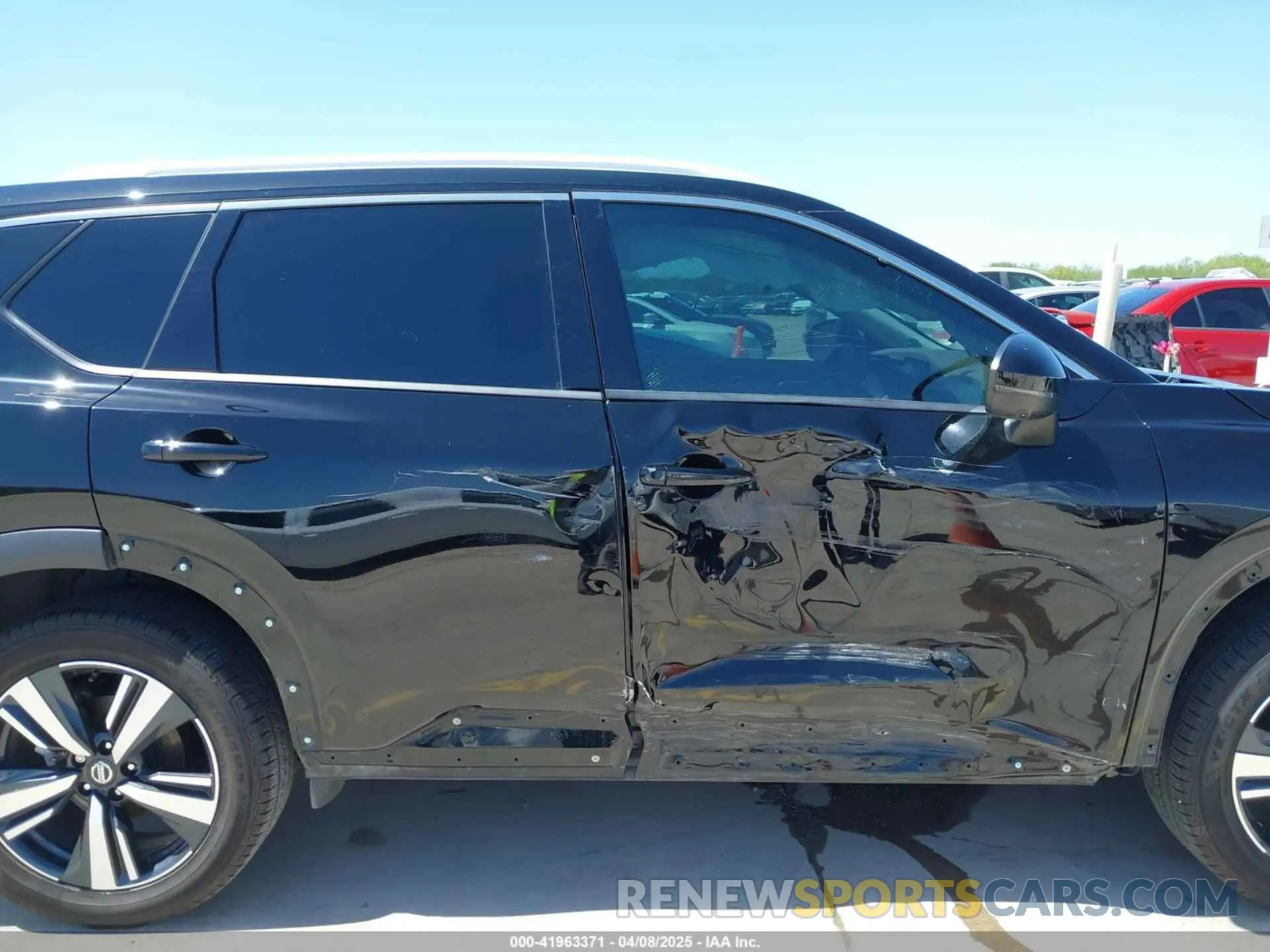 13 Photograph of a damaged car 5N1AT3CA8MC684040 NISSAN ROGUE 2021