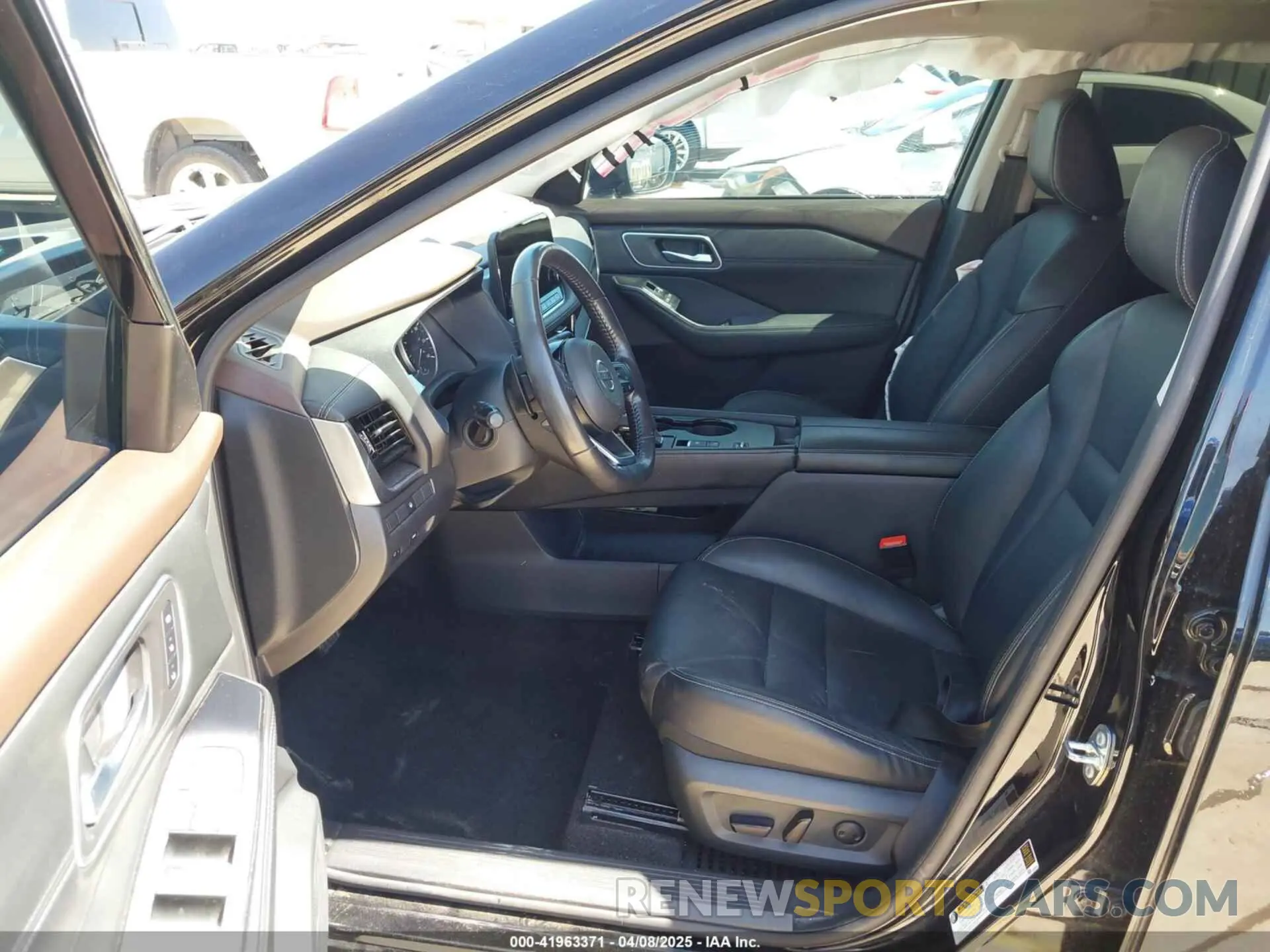 5 Photograph of a damaged car 5N1AT3CA8MC684040 NISSAN ROGUE 2021