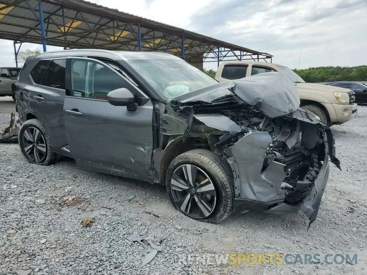 4 Photograph of a damaged car 5N1AT3CAXMC742147 NISSAN ROGUE 2021