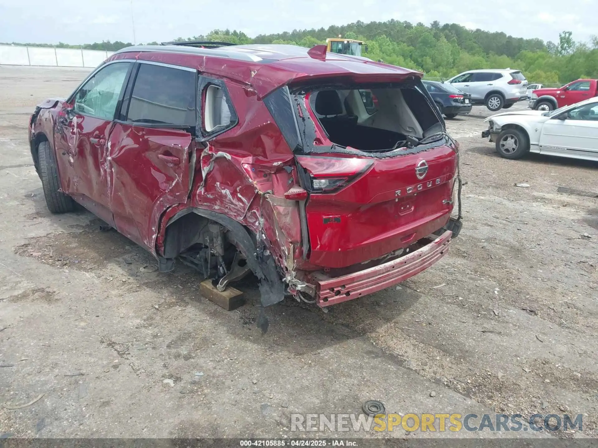 3 Photograph of a damaged car 5N1AT3CAXMC757537 NISSAN ROGUE 2021
