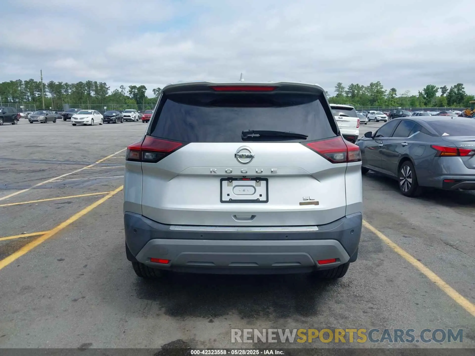 16 Photograph of a damaged car 5N1AT3CAXMC818465 NISSAN ROGUE 2021