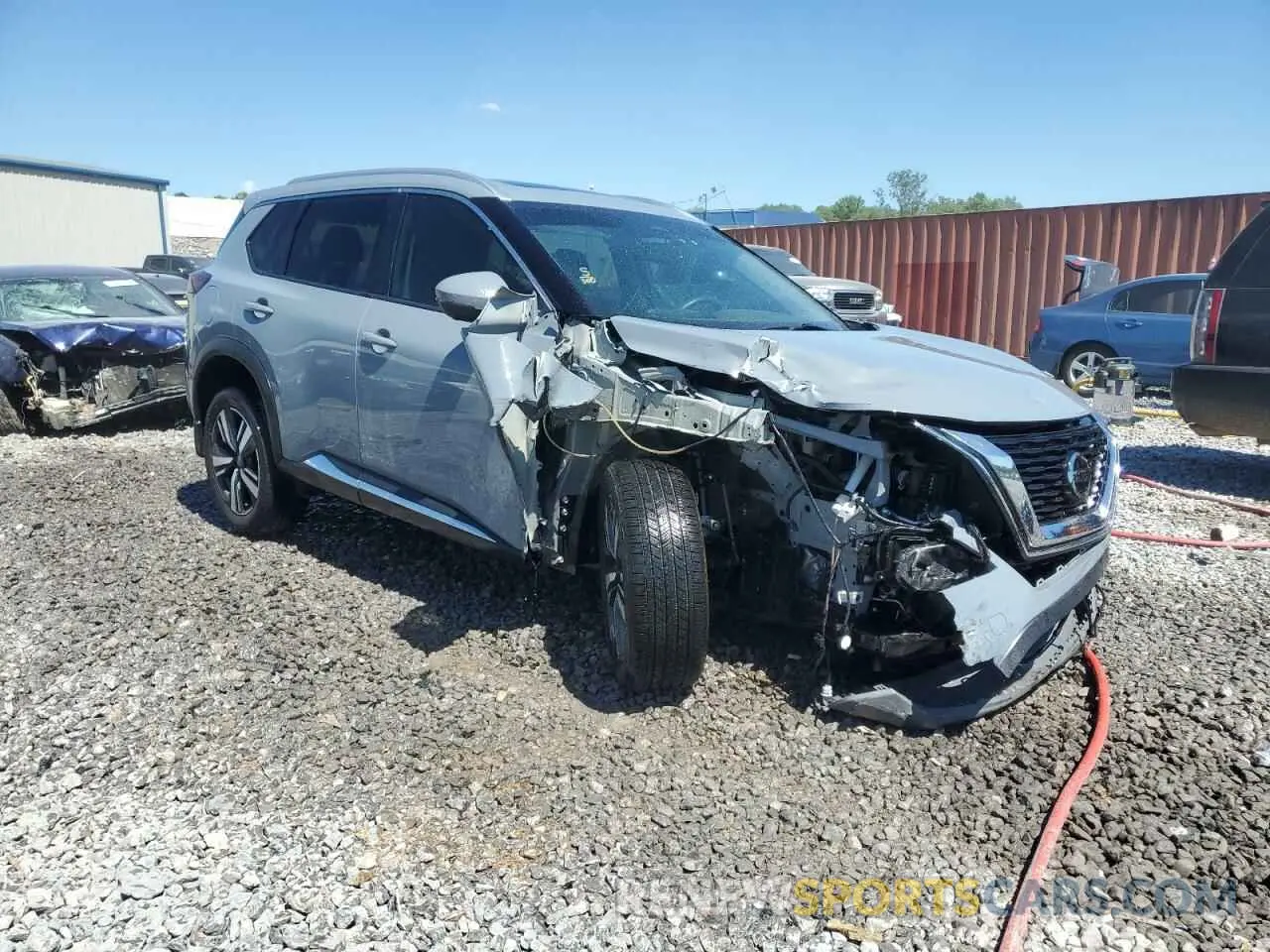 4 Photograph of a damaged car 5N1AT3CAXMC829689 NISSAN ROGUE 2021