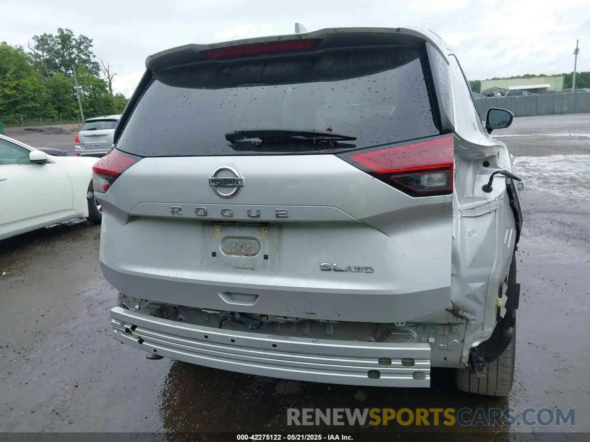 16 Photograph of a damaged car 5N1AT3CB0MC796789 NISSAN ROGUE 2021