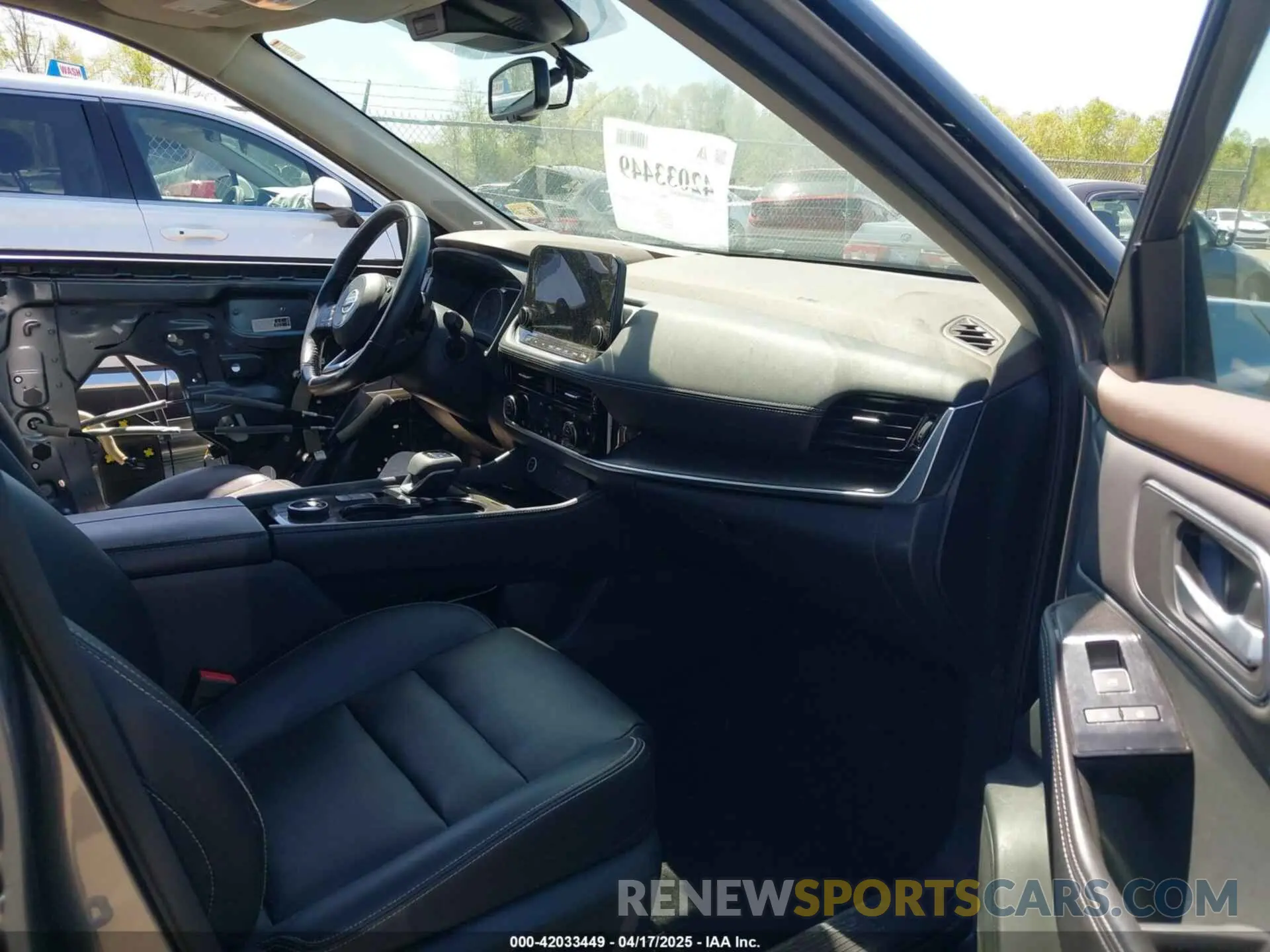5 Photograph of a damaged car 5N1AT3CB1MC830397 NISSAN ROGUE 2021