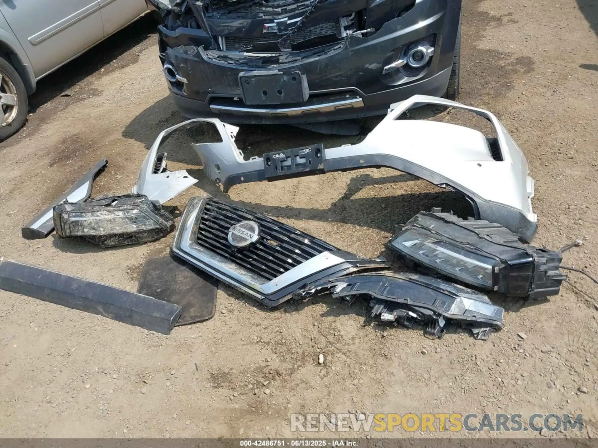 11 Photograph of a damaged car 5N1AT3CB4MC704633 NISSAN ROGUE 2021