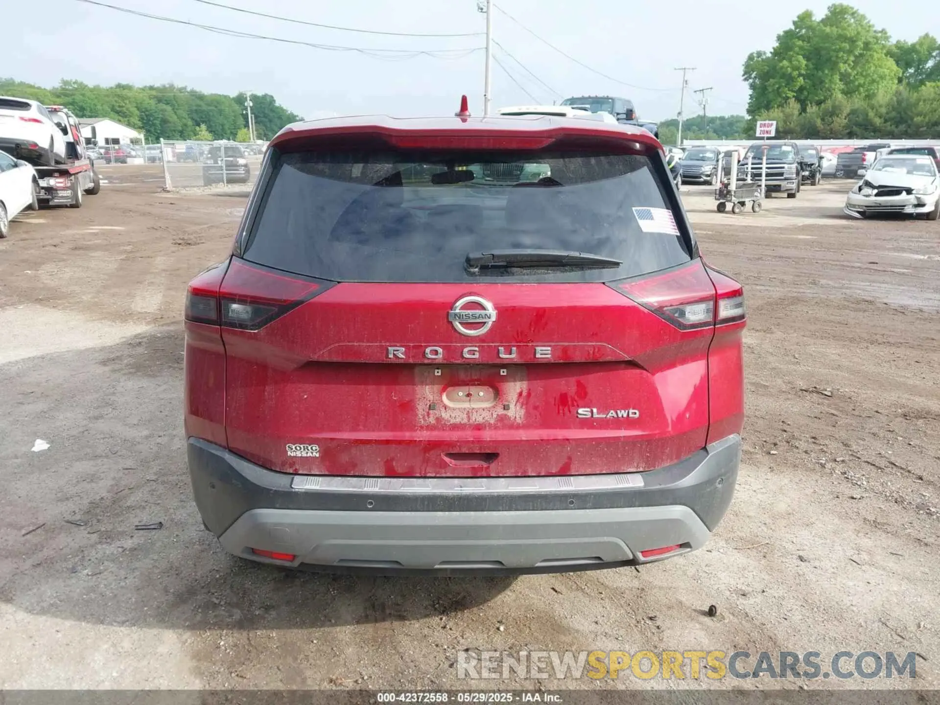 17 Photograph of a damaged car 5N1AT3CB5MC816860 NISSAN ROGUE 2021