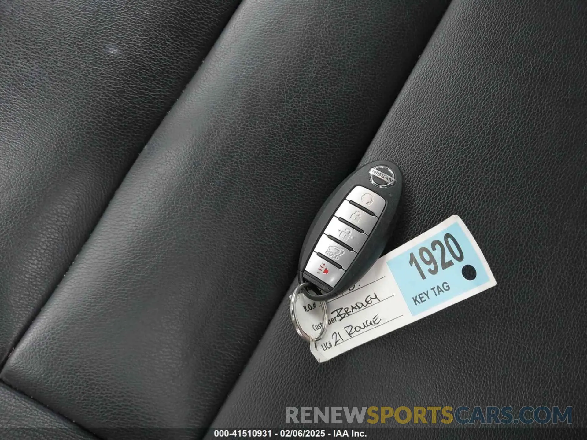 11 Photograph of a damaged car 5N1AT3CB6MC679167 NISSAN ROGUE 2021