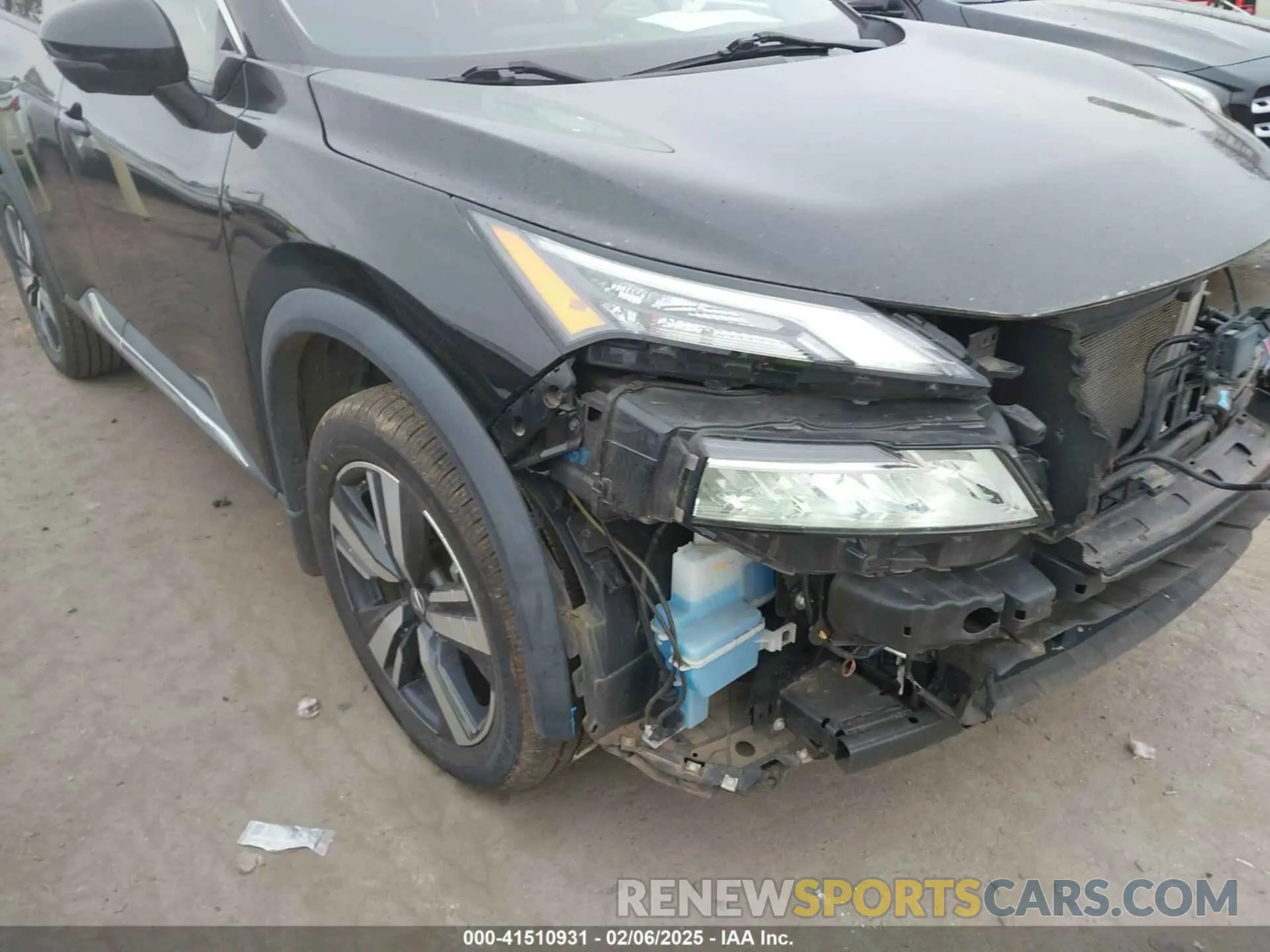 17 Photograph of a damaged car 5N1AT3CB6MC679167 NISSAN ROGUE 2021