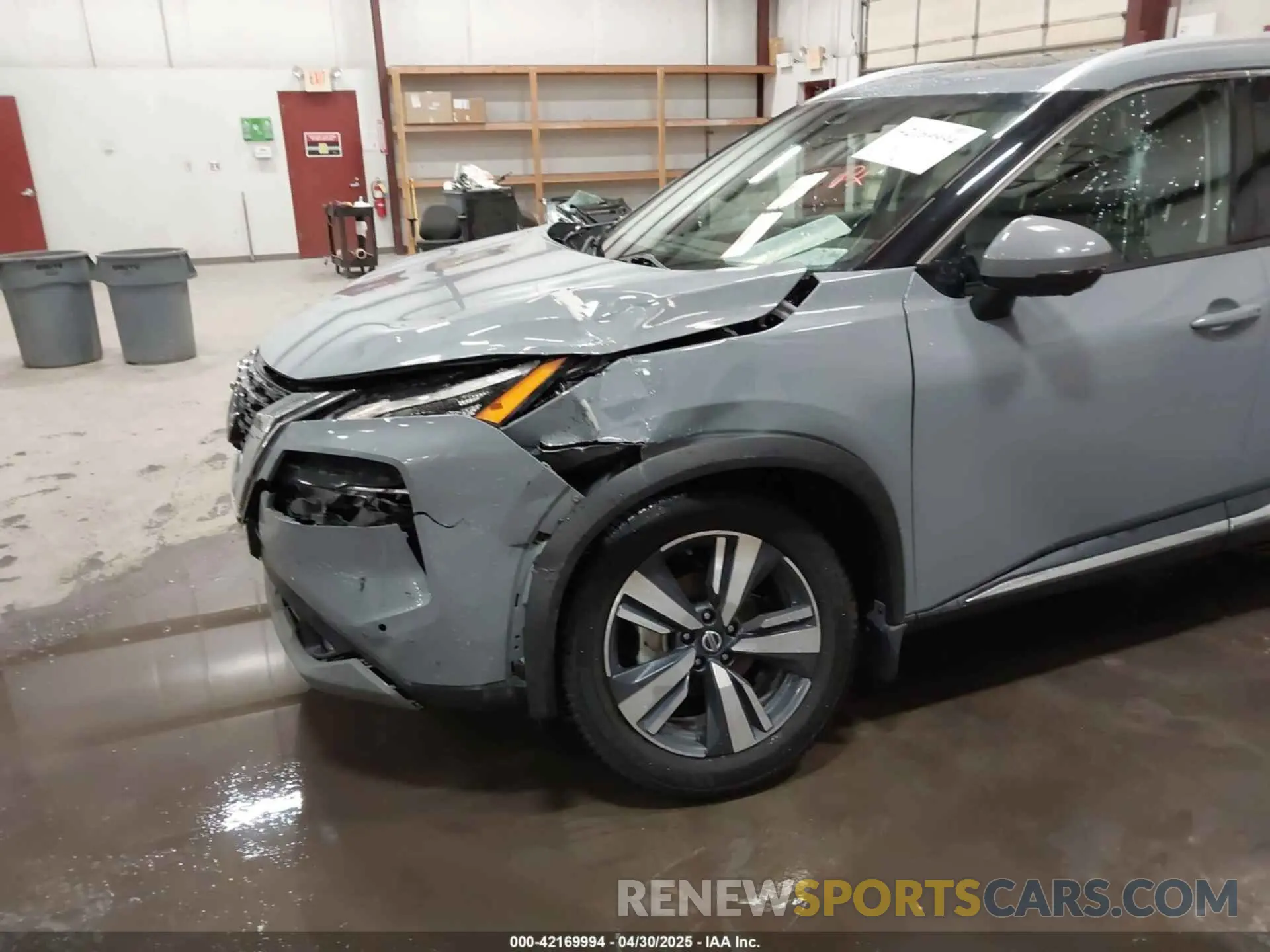 17 Photograph of a damaged car 5N1AT3CB6MC843016 NISSAN ROGUE 2021