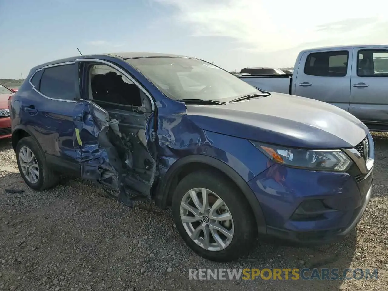 4 Photograph of a damaged car JN1BJ1AV1MW300738 NISSAN ROGUE 2021