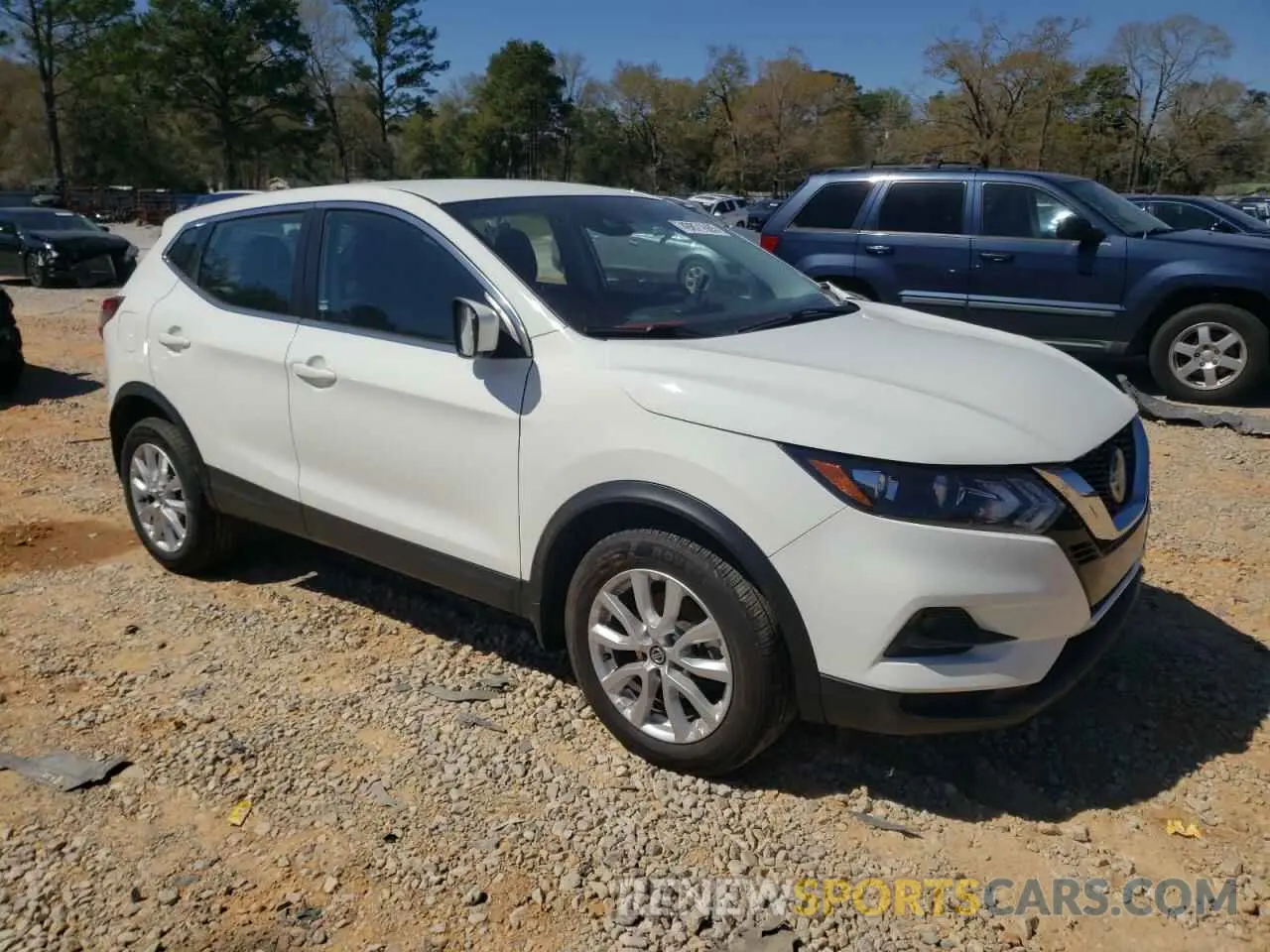 4 Photograph of a damaged car JN1BJ1AV3MW316116 NISSAN ROGUE 2021