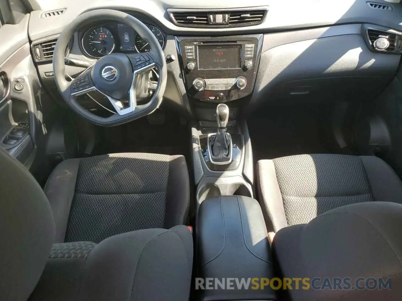 8 Photograph of a damaged car JN1BJ1AV8MW317715 NISSAN ROGUE 2021