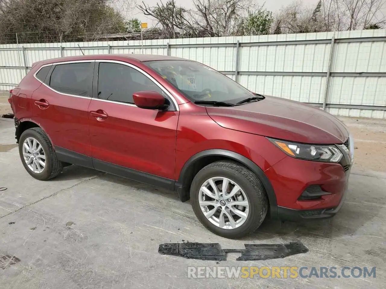 4 Photograph of a damaged car JN1BJ1AV9MW318467 NISSAN ROGUE 2021