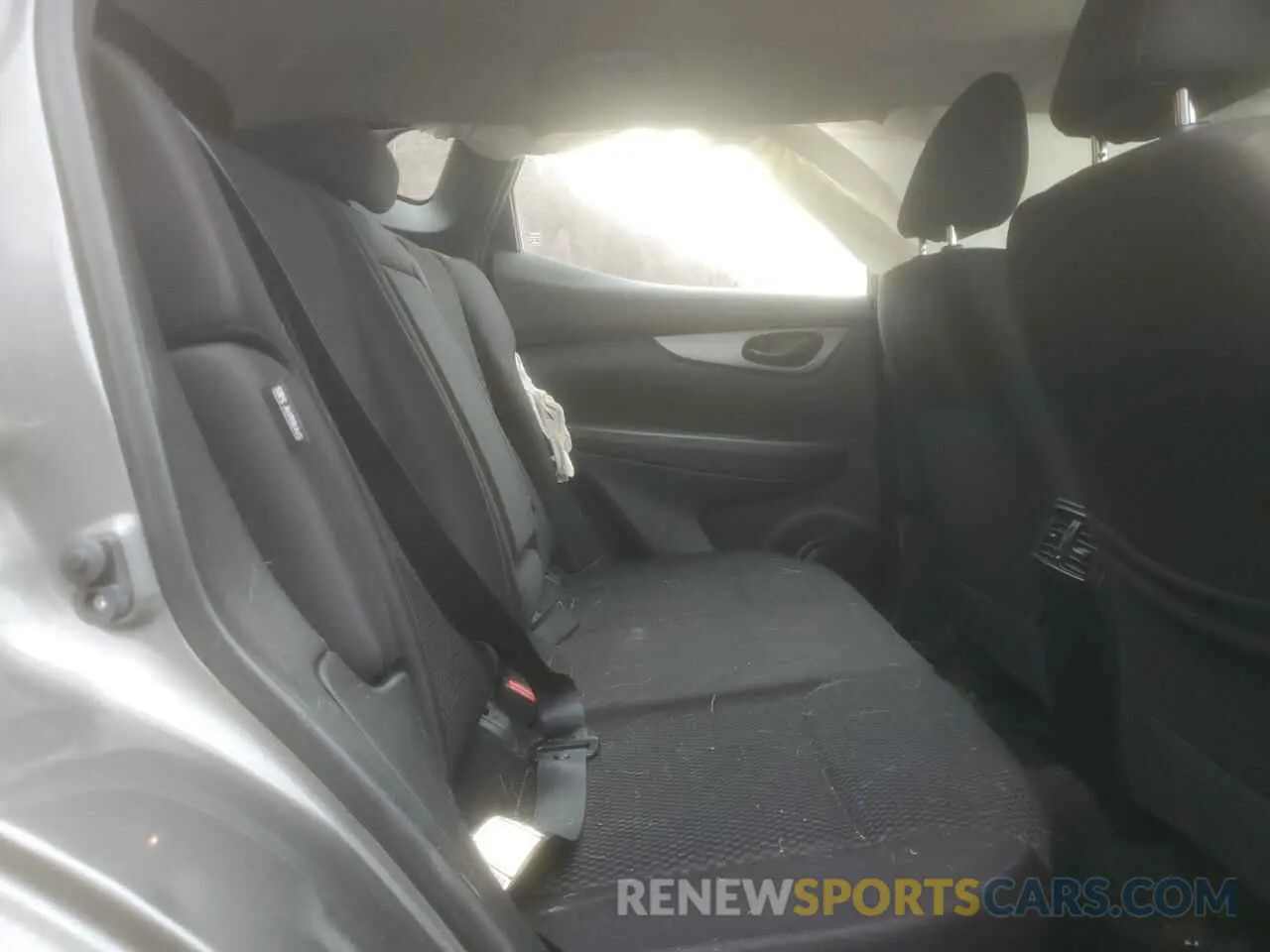 11 Photograph of a damaged car JN1BJ1AWXMW662947 NISSAN ROGUE 2021