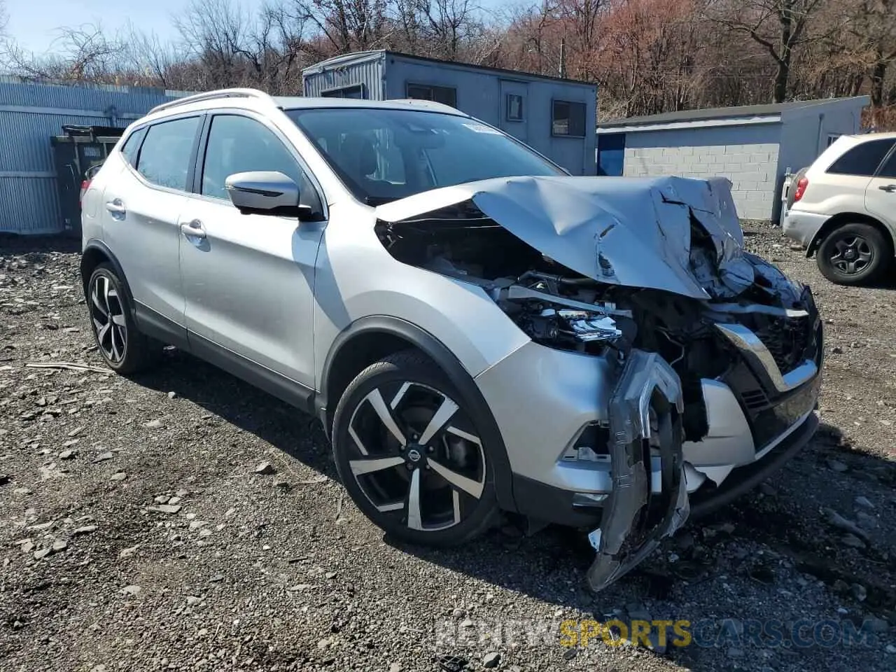 4 Photograph of a damaged car JN1BJ1CW7MW441965 NISSAN ROGUE 2021