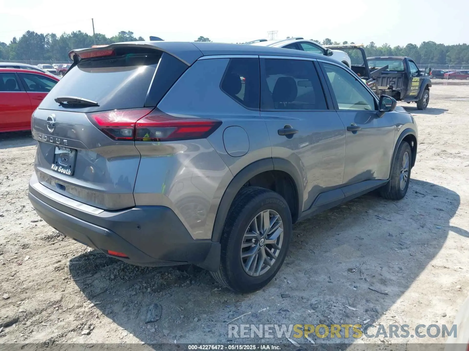 4 Photograph of a damaged car JN8AT3AA0MW003394 NISSAN ROGUE 2021