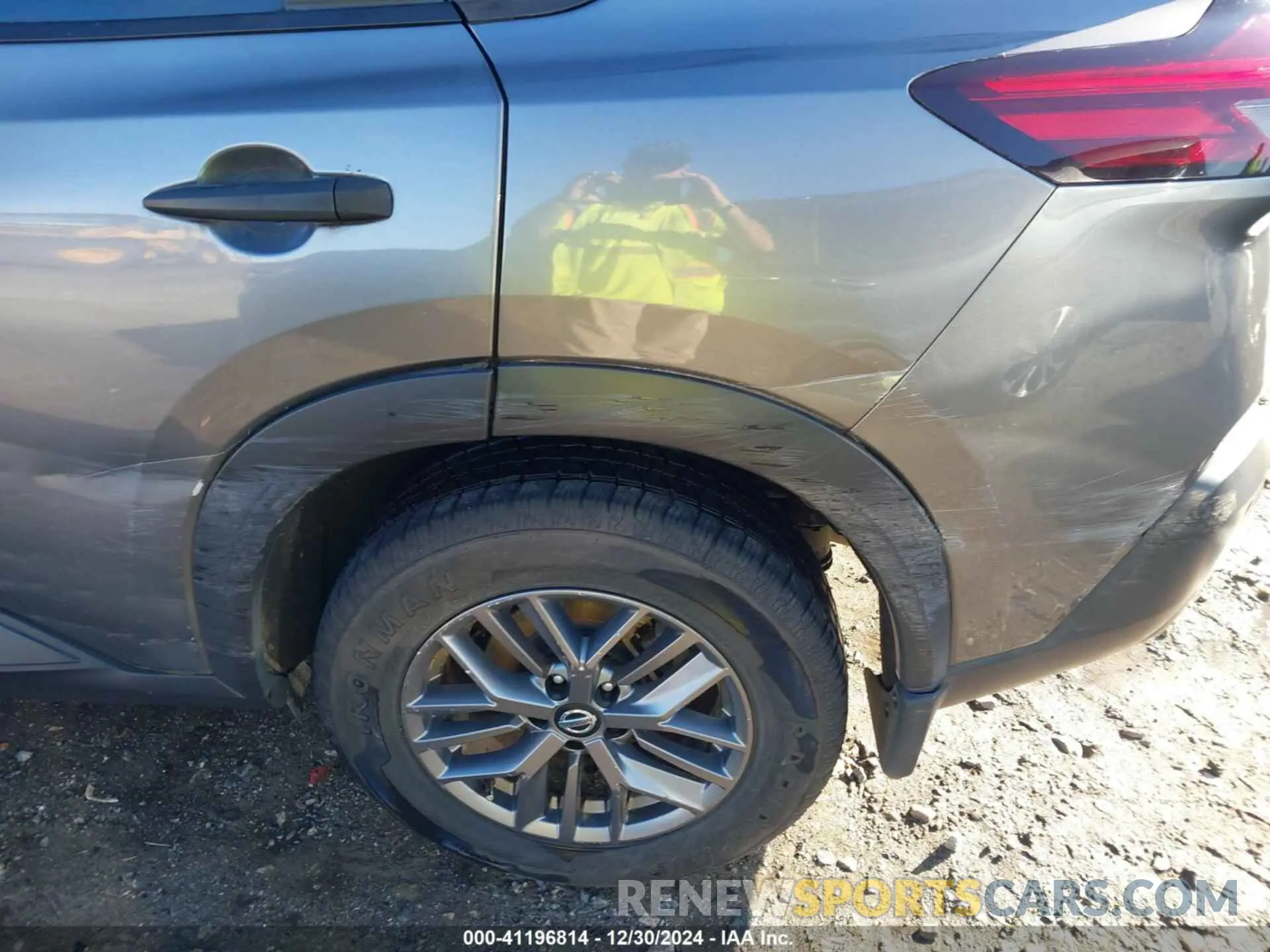 19 Photograph of a damaged car JN8AT3AA1MW002853 NISSAN ROGUE 2021