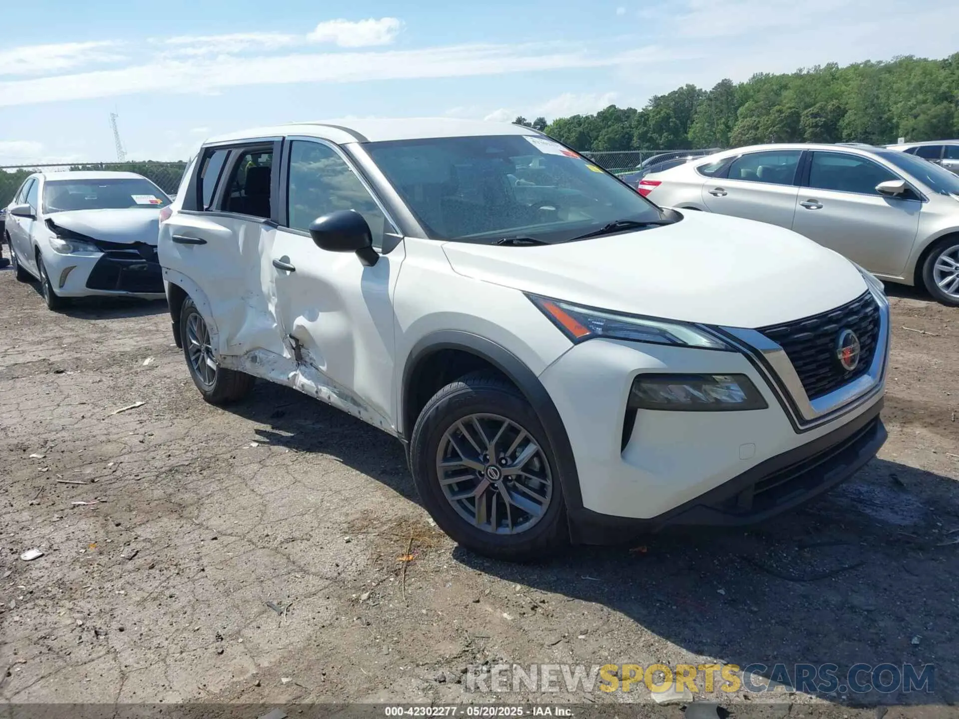1 Photograph of a damaged car JN8AT3AA1MW005641 NISSAN ROGUE 2021