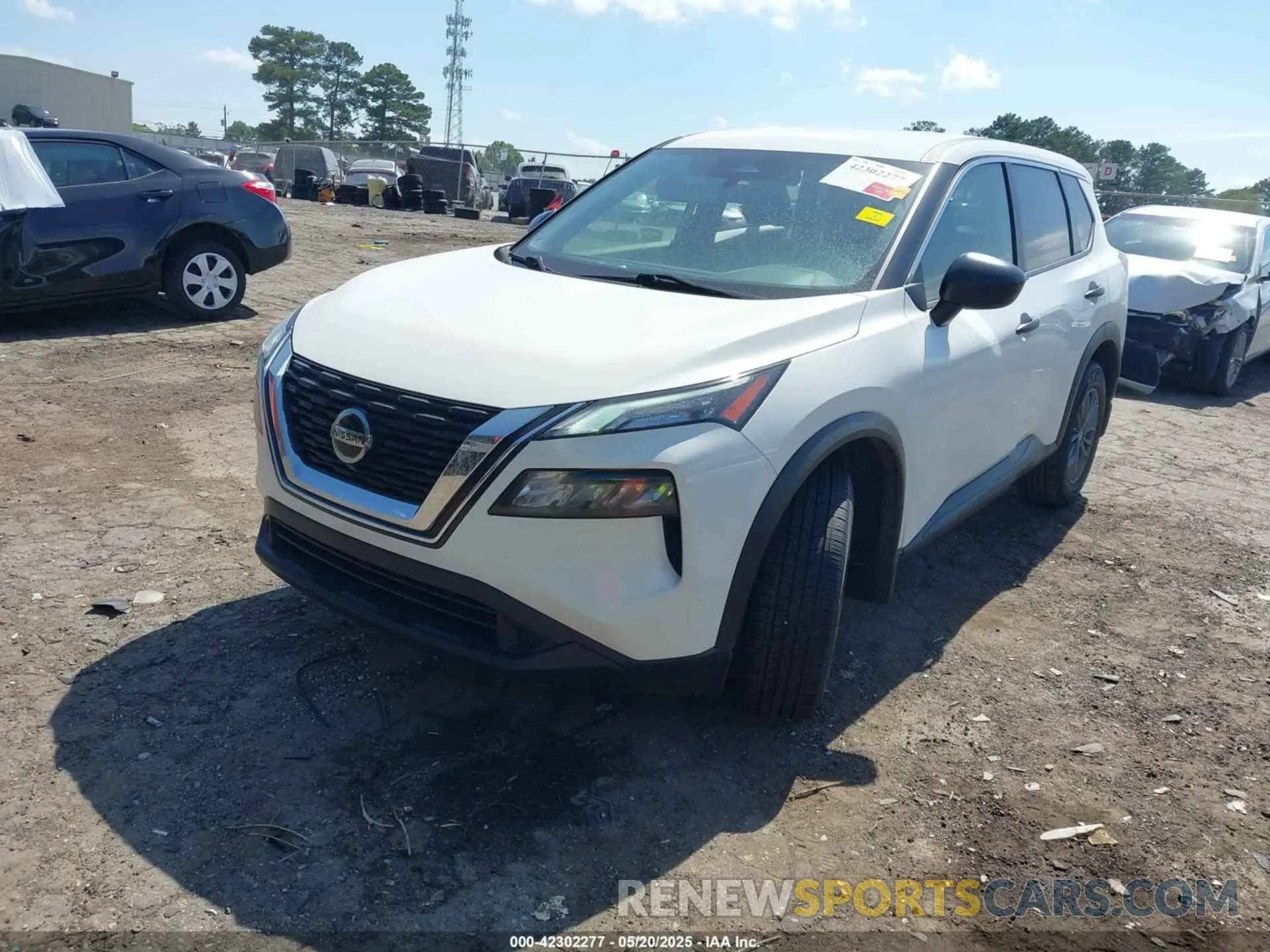 2 Photograph of a damaged car JN8AT3AA1MW005641 NISSAN ROGUE 2021