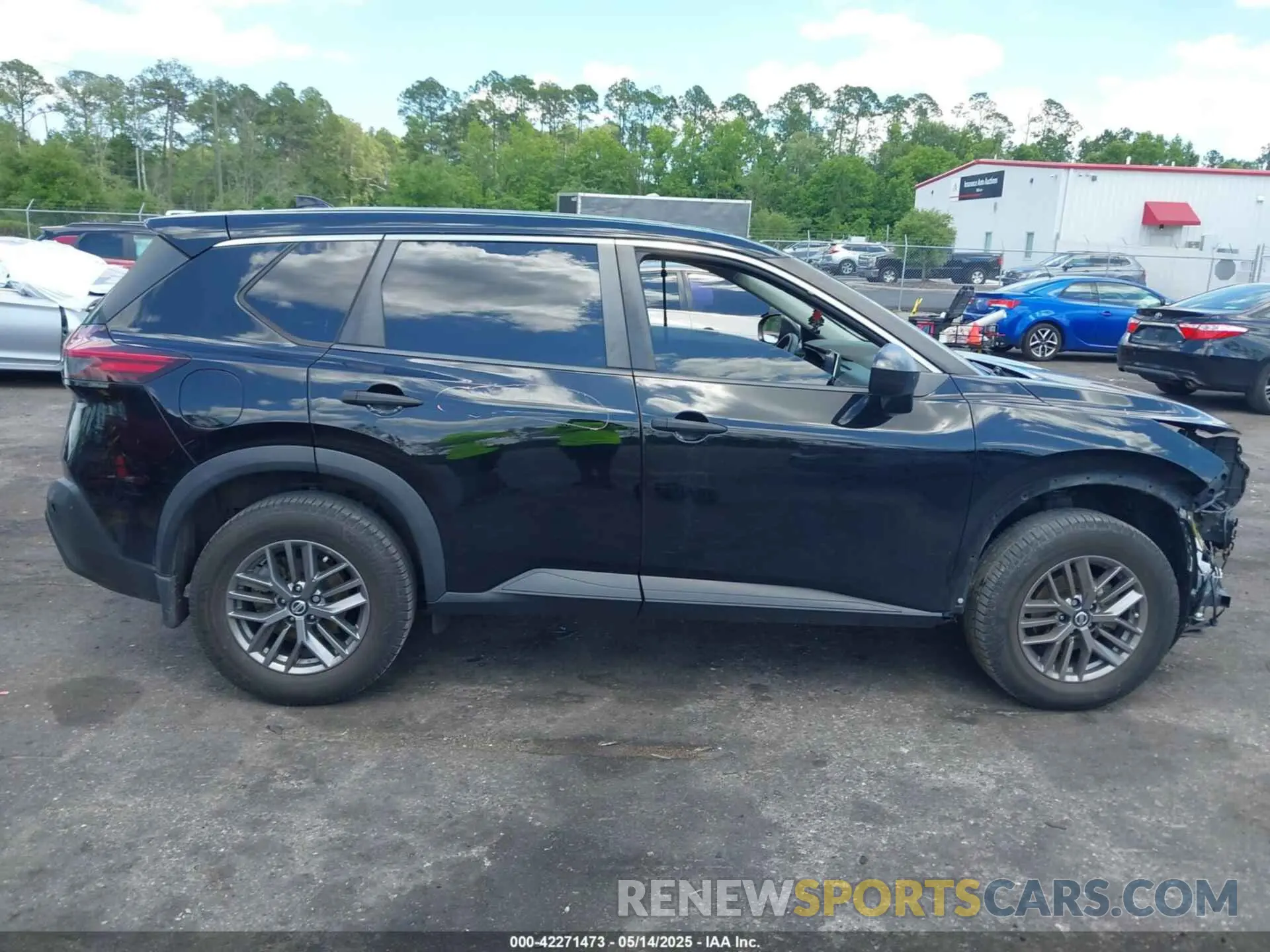 13 Photograph of a damaged car JN8AT3AA2MW002456 NISSAN ROGUE 2021