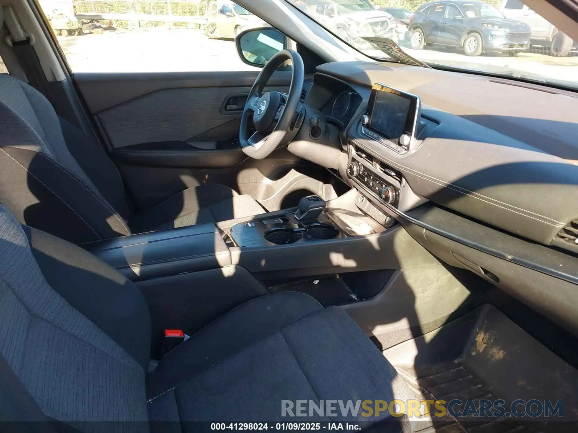 5 Photograph of a damaged car JN8AT3AA3MW000568 NISSAN ROGUE 2021