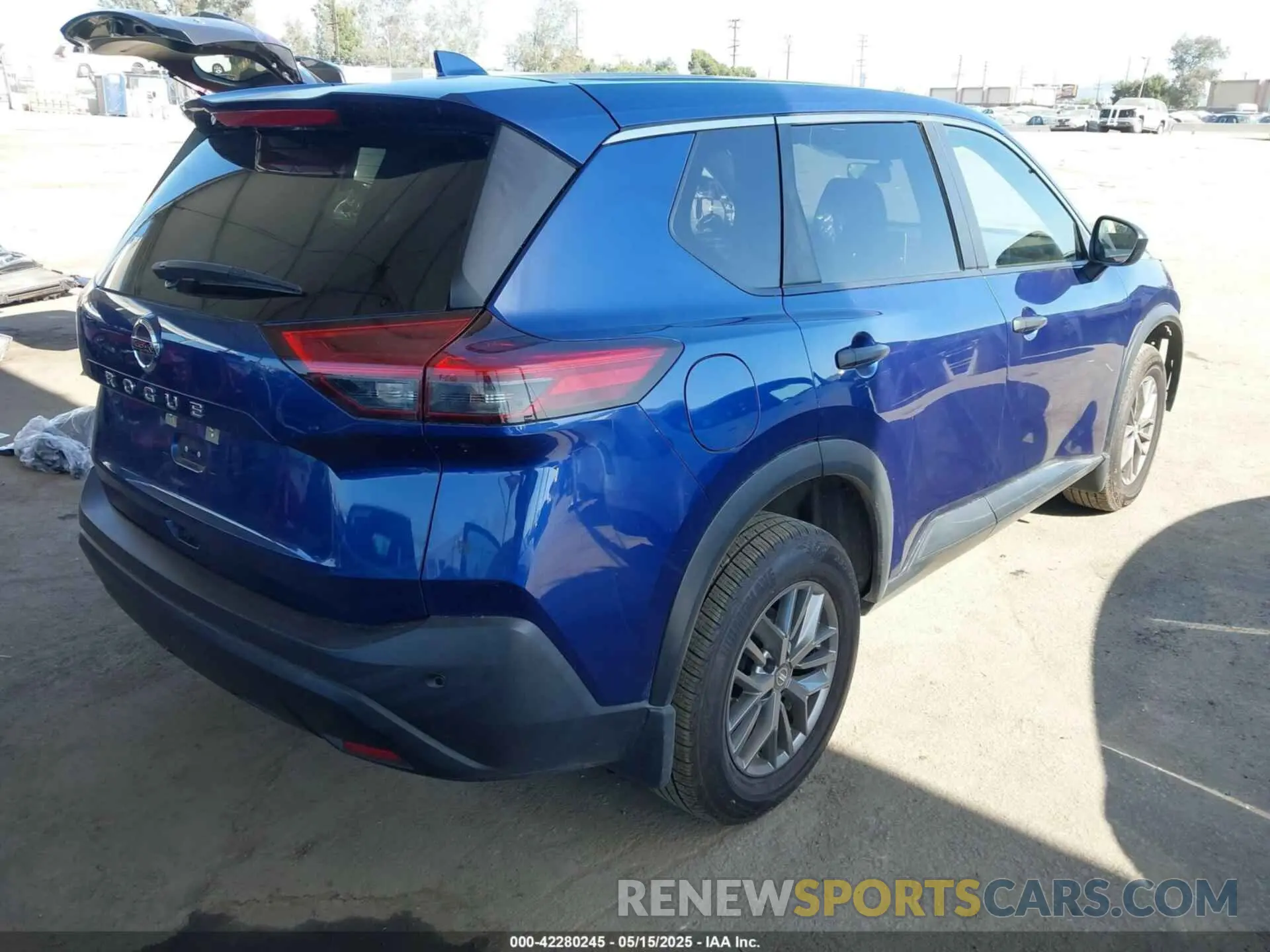 4 Photograph of a damaged car JN8AT3AA3MW011845 NISSAN ROGUE 2021