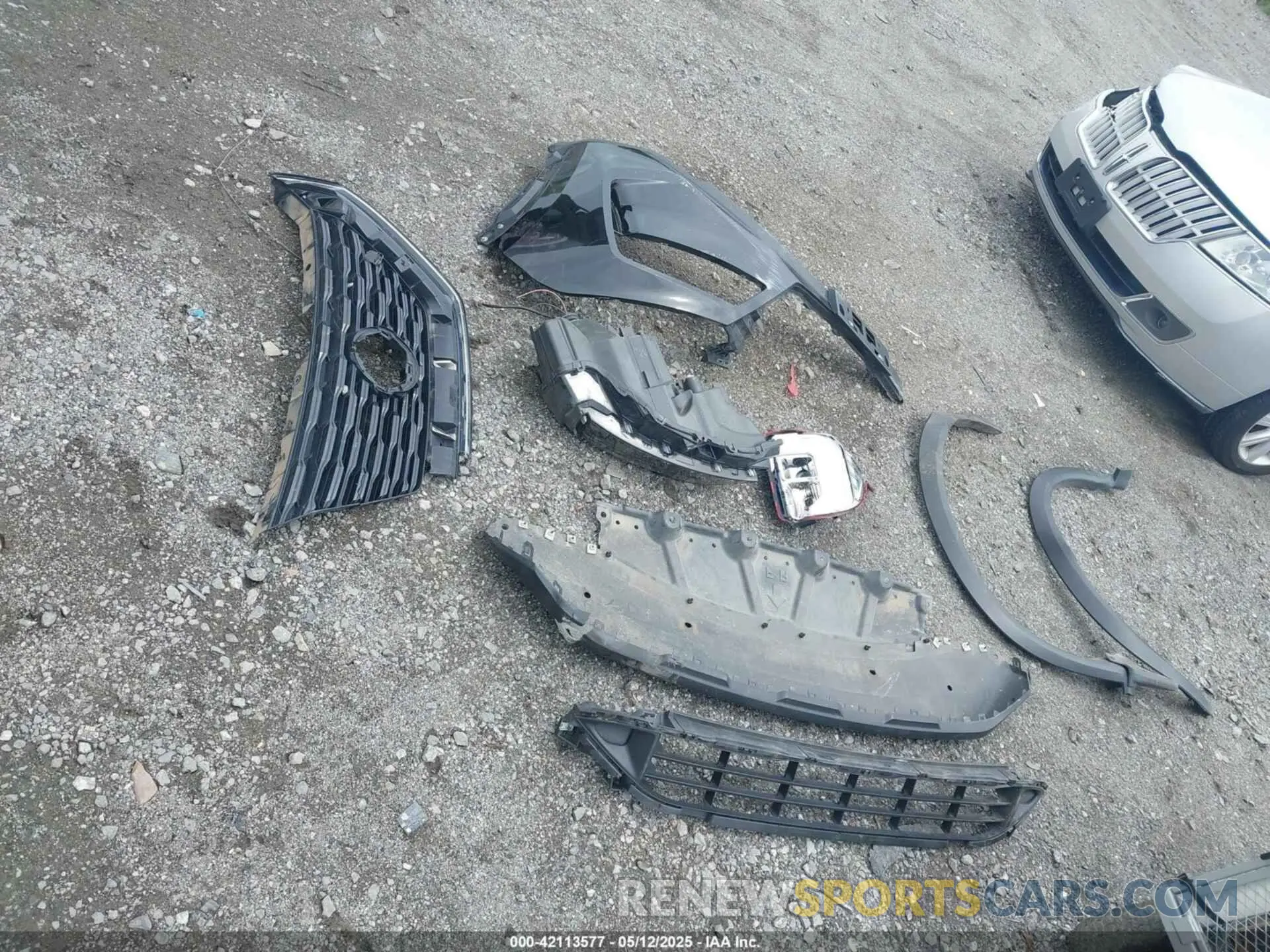 12 Photograph of a damaged car JN8AT3AA3MW015085 NISSAN ROGUE 2021