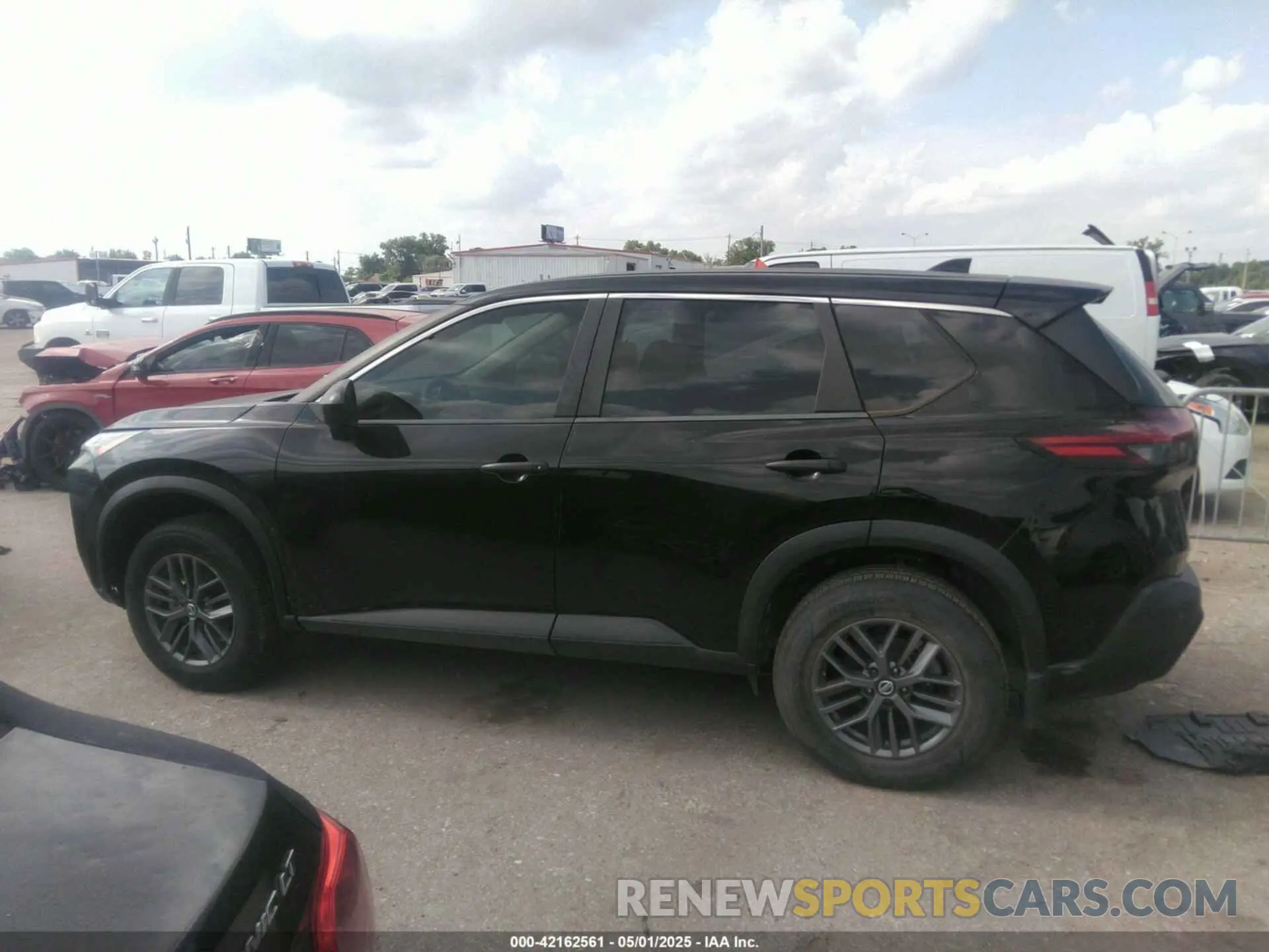 14 Photograph of a damaged car JN8AT3AA7MW004607 NISSAN ROGUE 2021