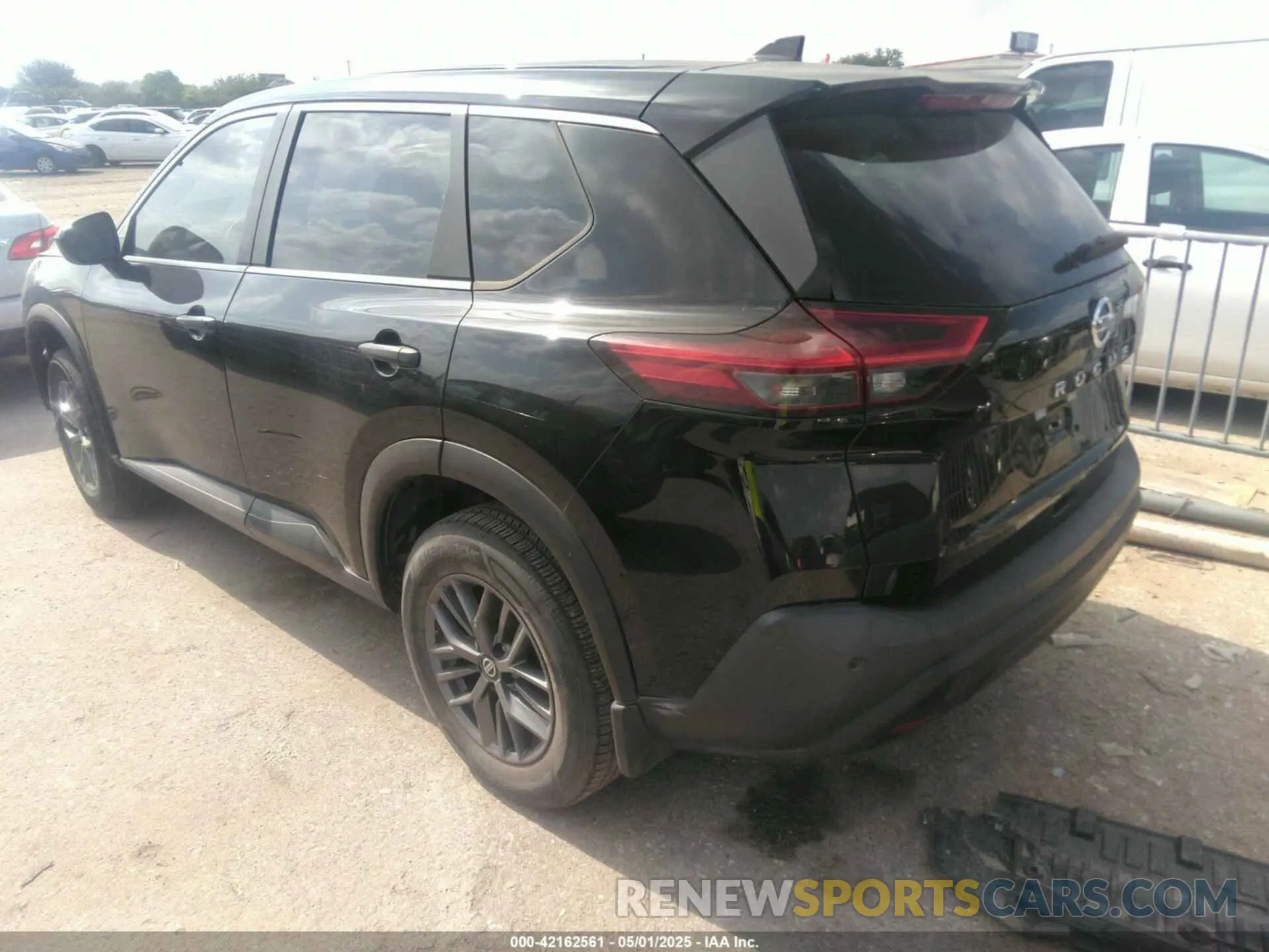 3 Photograph of a damaged car JN8AT3AA7MW004607 NISSAN ROGUE 2021