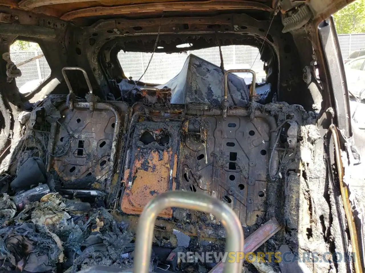 10 Photograph of a damaged car JN8AT3AA8MW015504 NISSAN ROGUE 2021