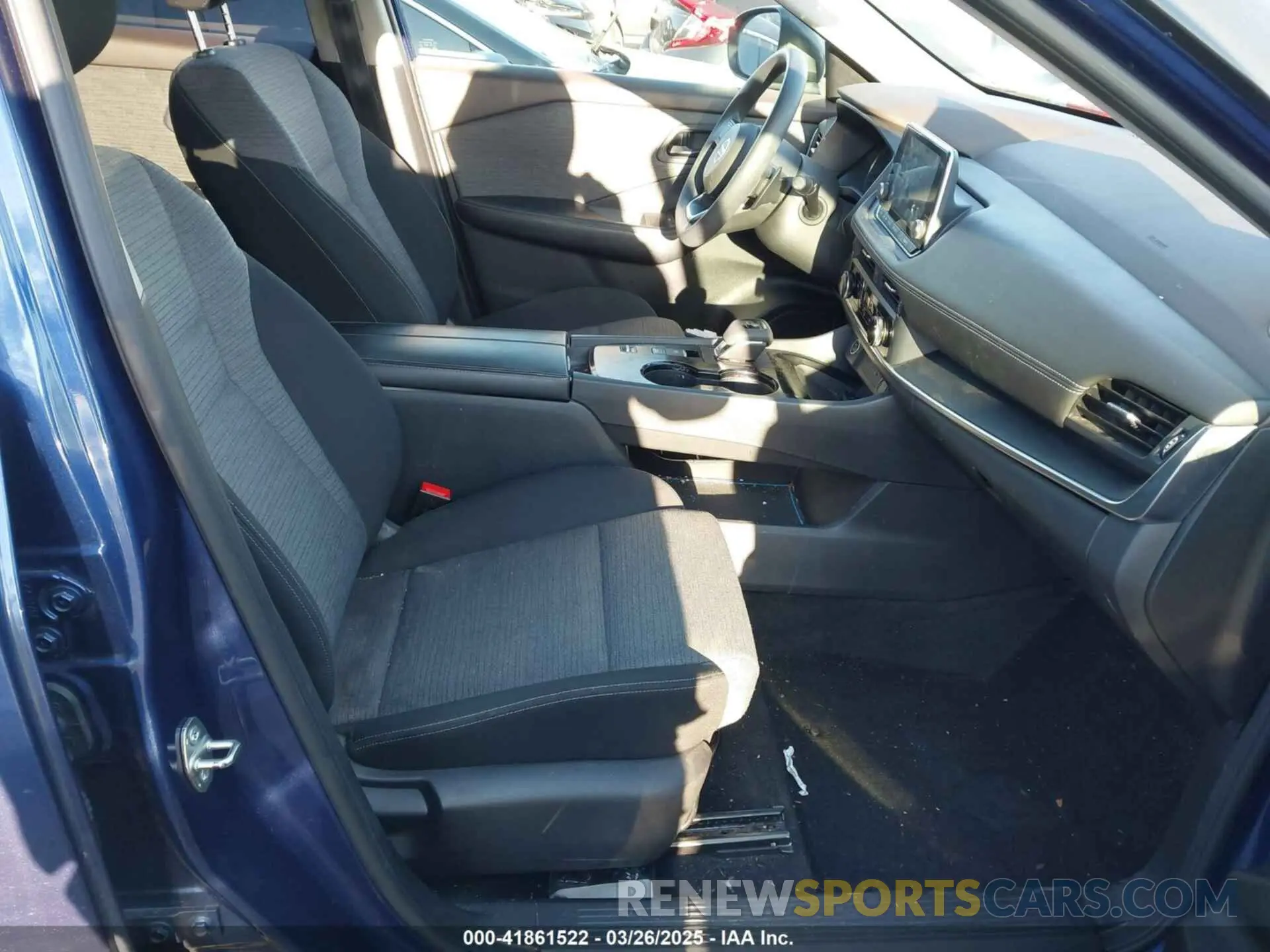 5 Photograph of a damaged car JN8AT3AA8MW018600 NISSAN ROGUE 2021